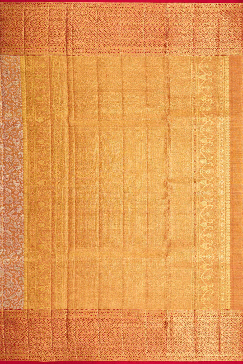 Close up image of the pallu of Gold Dual Tone Kanjivaram Tissue Silk Saree with Zari Brocade on the body and Zari Border. 