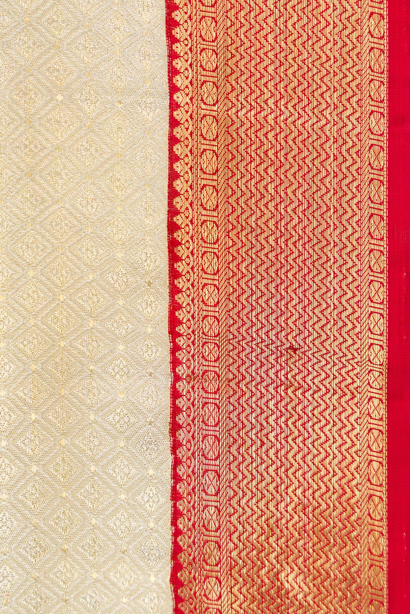 Border image of Off White Dual Tone Kanjivaram Tissue Silk Saree with Zari Brocade on the body and Zari Border. 