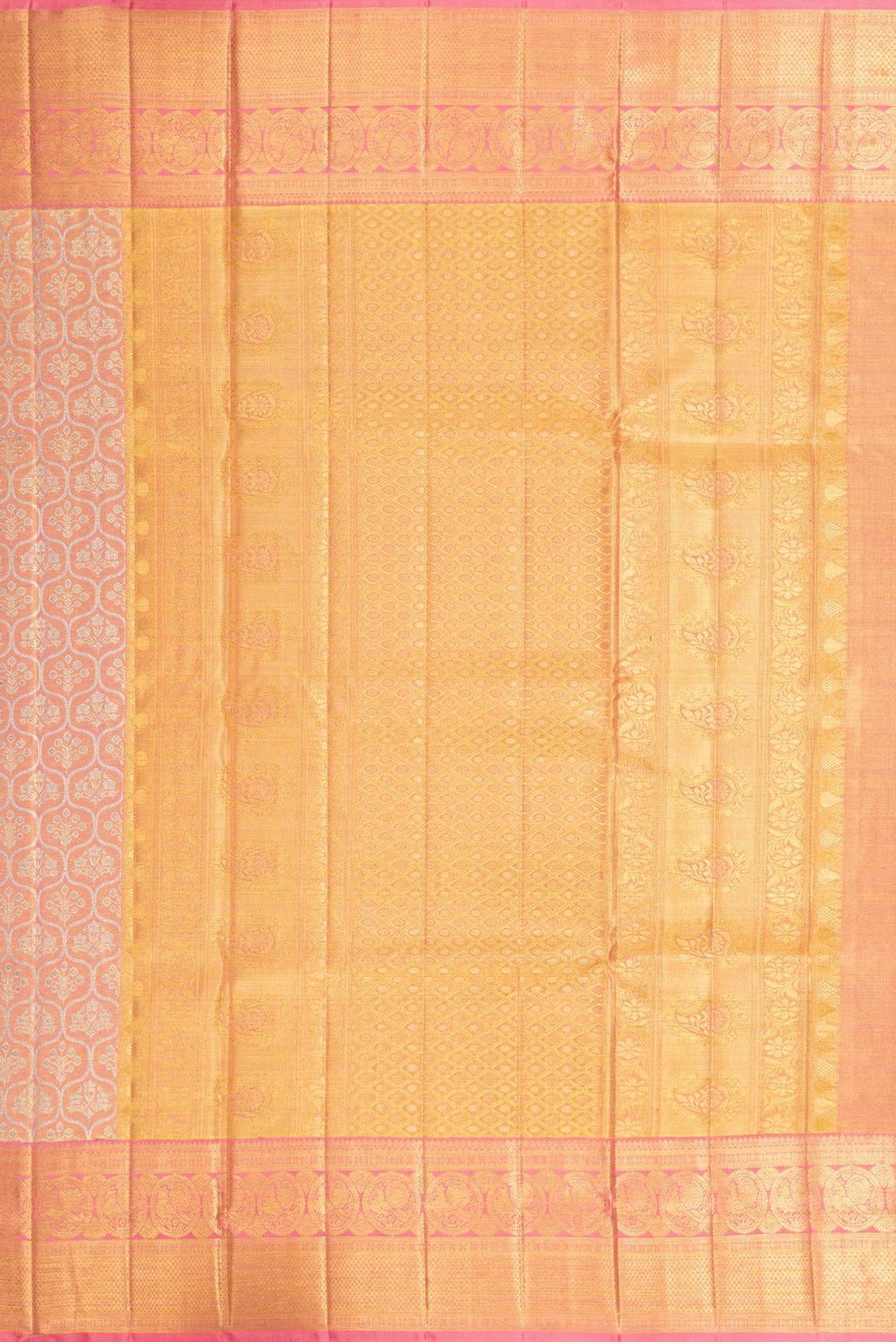 Close up image of the pallu of Pink Dual Tone Kanjivaram Tissue Silk Saree with Zari Brocade on the body and Zari Border. 