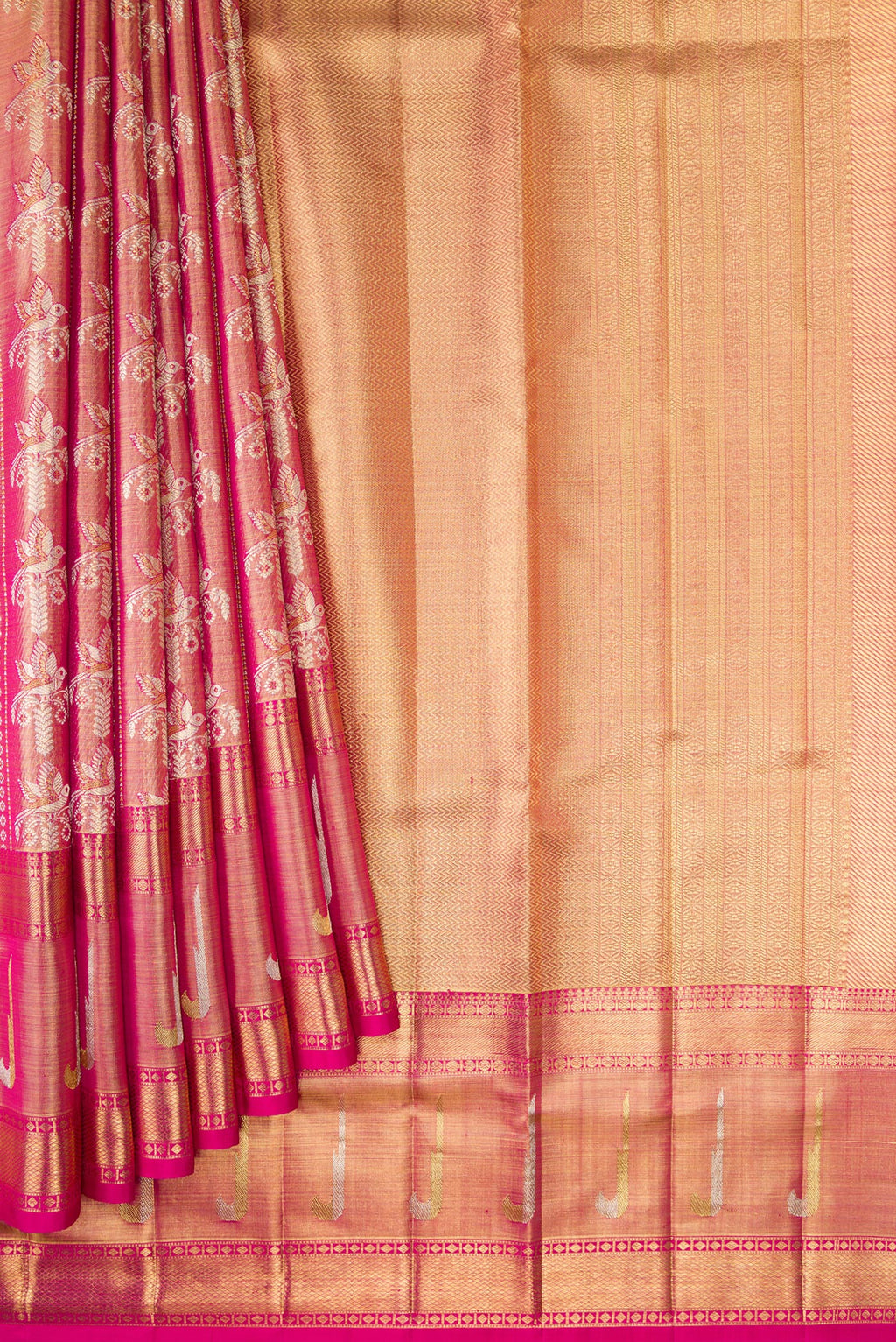 Pleats and pallu of Magenta Dual Tone Kanjivaram Tissue Silk Saree with Zari Brocade on the body and Paithani Border. 
