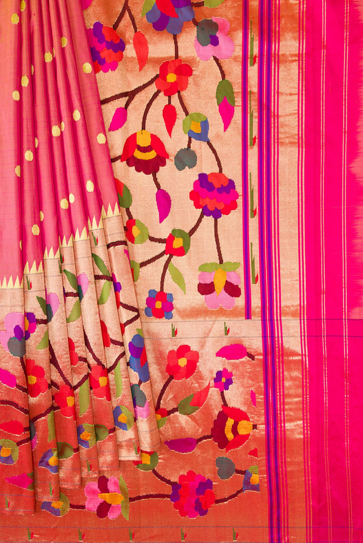 Pleats and pallu of Pure Silk Pure Zari Pink Dual Tone Paithani Saree with Zari Butta on the body and Paithani Border. 
