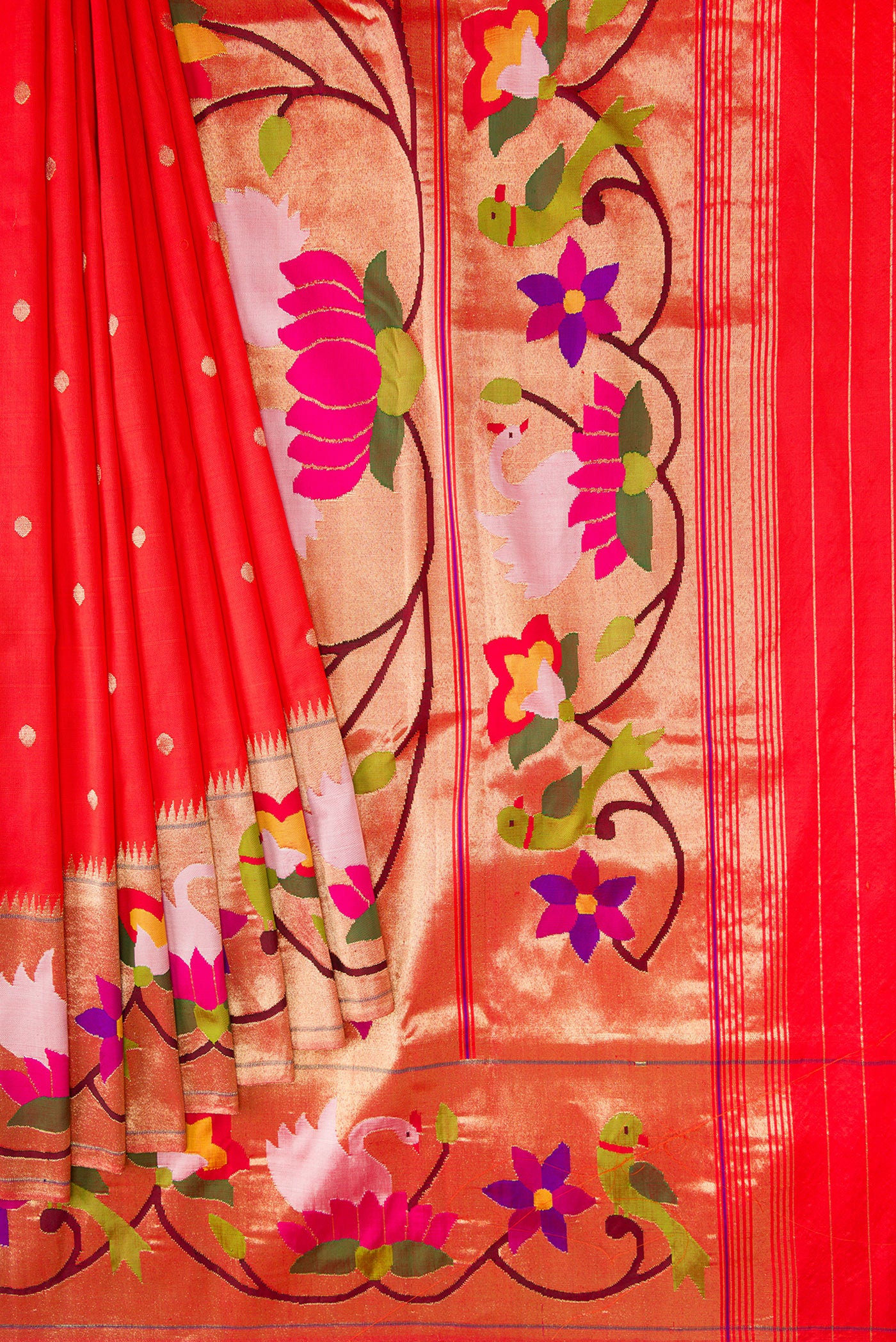 Pleats and pallu of Pure Silk Pure Zari Red Dual Tone Paithani Saree with Zari Butta on the body and Paithani Border. 