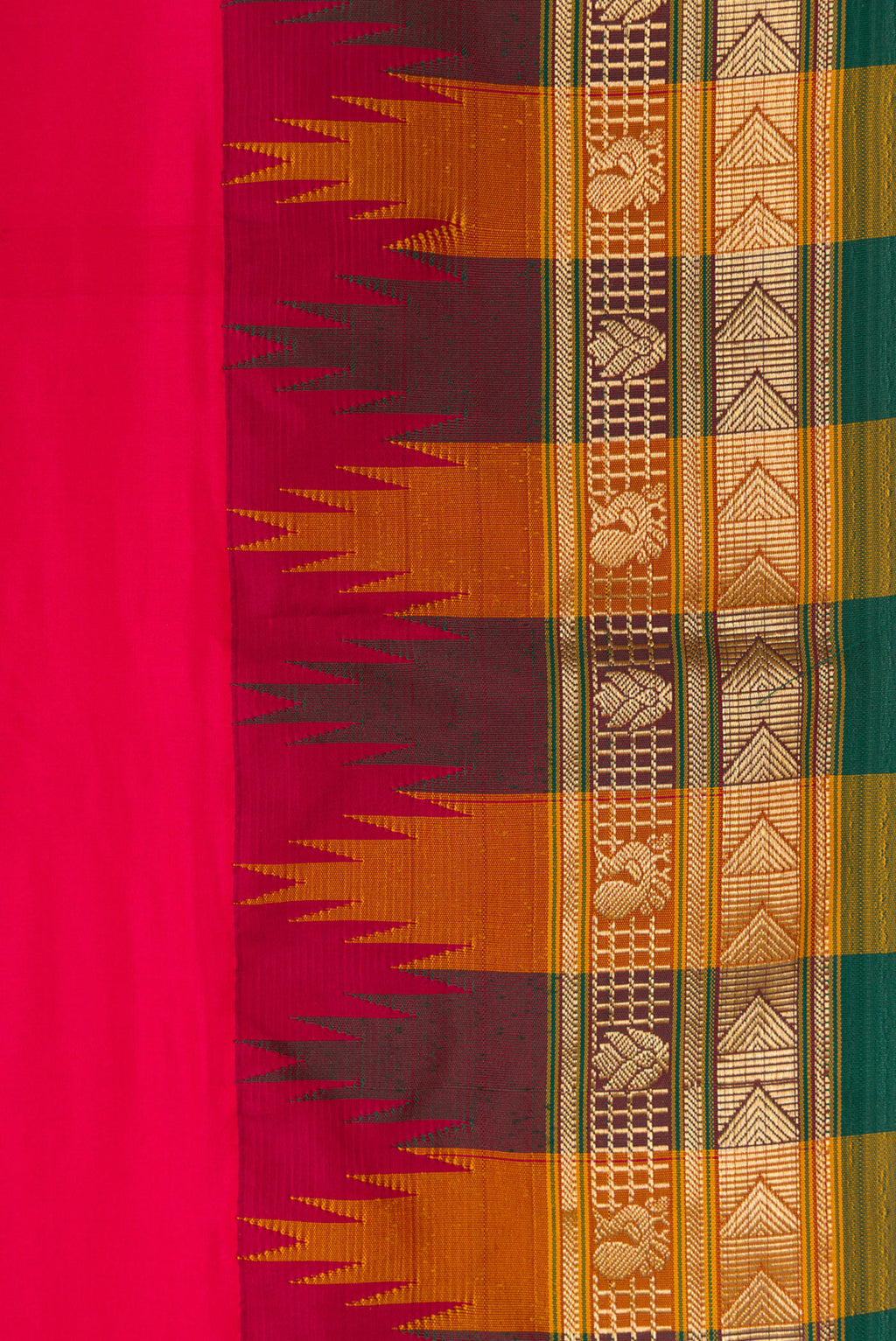 Border image of Dark Pink Dual Tone Kanjivaram Silk Saree with Plain Body and Temple Border. 