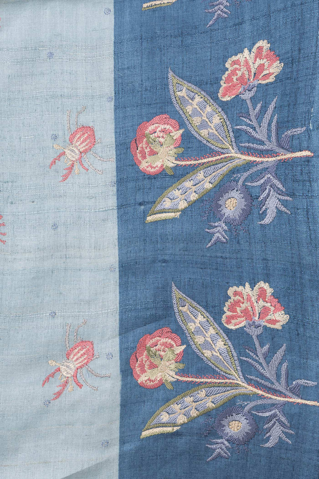 Border image of Grey Dual Tone Tussar Silk Saree with Thread Butta on the body and Embroidery Border. 
