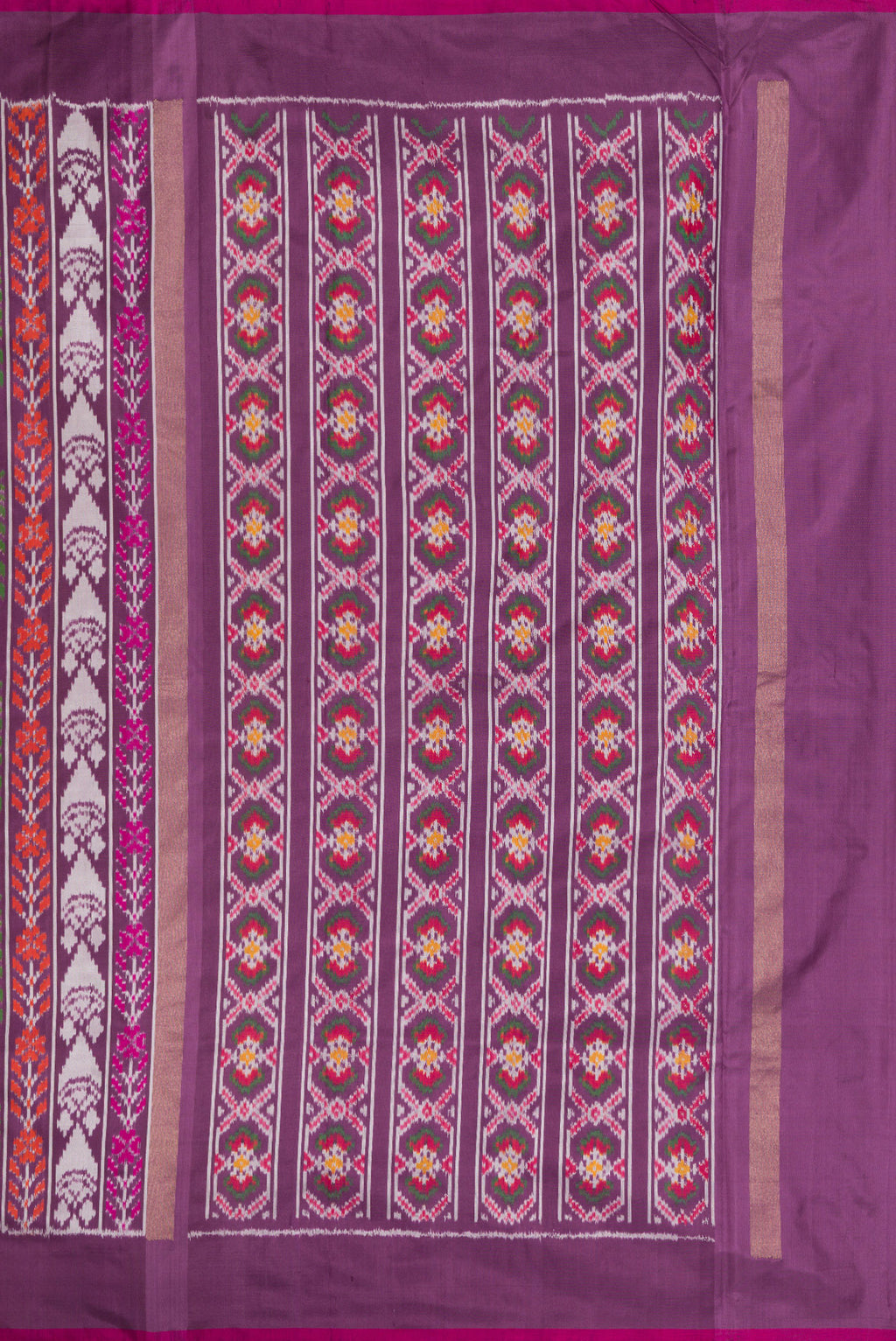 Close up image of the pallu of Purple Dual Tone Double Ikat Saree with Ikat Print on the body and Plain Border. 