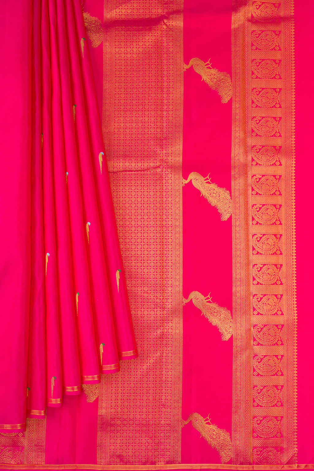 Pleats and pallu of Pure Silk Pure Zari Pink Dual Tone Kanjivaram Saree with Zari And Thread Butta on the body and Thin Zari Line. 