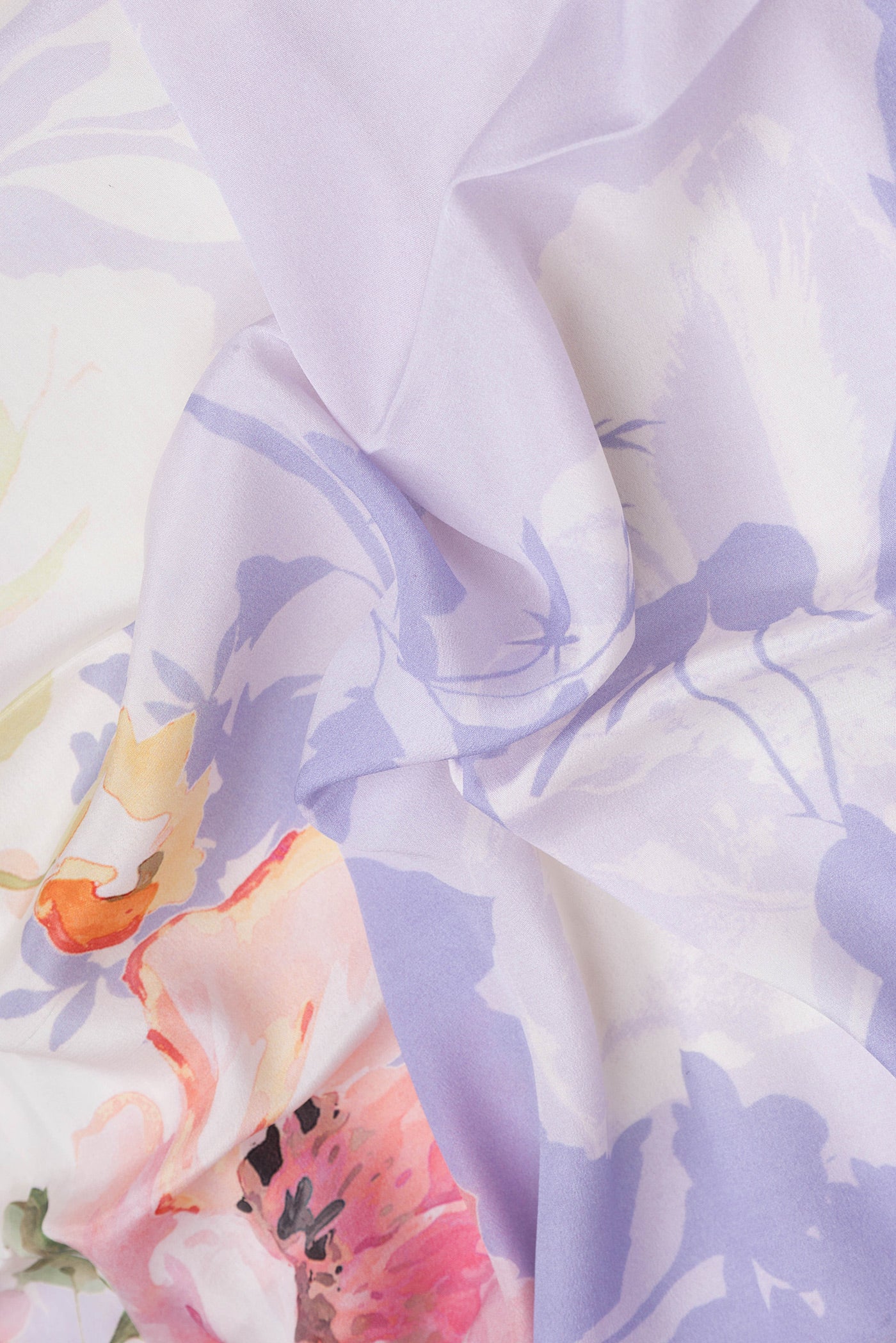 Close up of Lavender Dual Tone Mysore Crepe Saree with Printed design on the body and Zari Border.  displaying folds