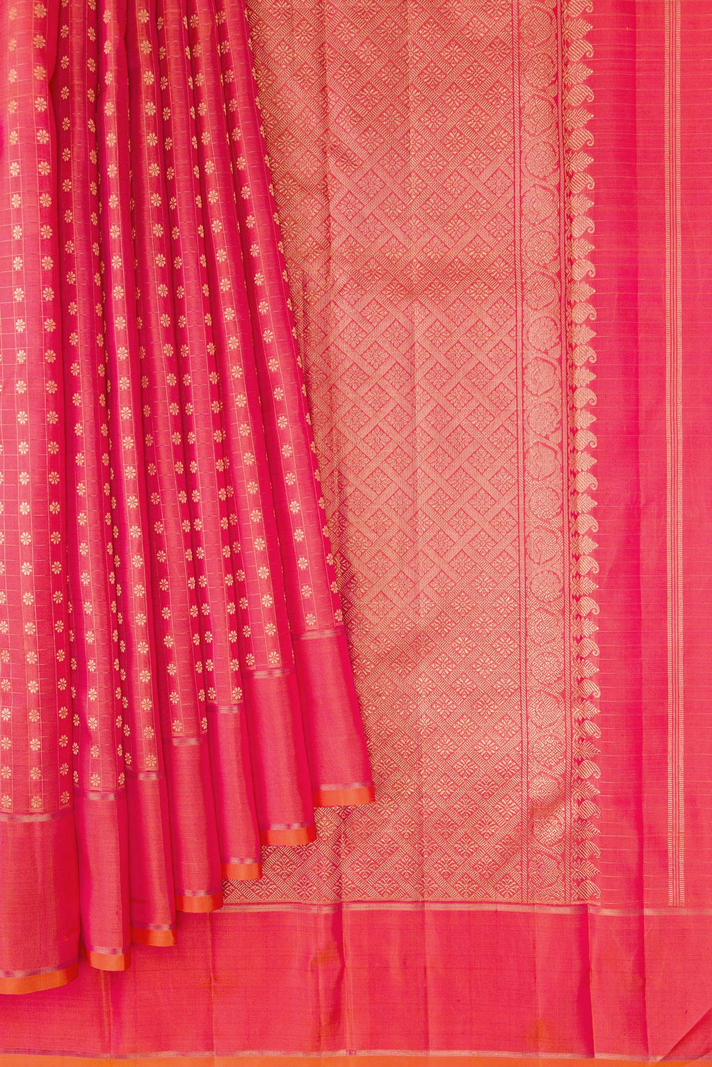 Pleats and pallu of Pure Silk Pure Zari Coral Dual Tone Kanchipuram Saree with Zari Butta on the body and Zari Border. 