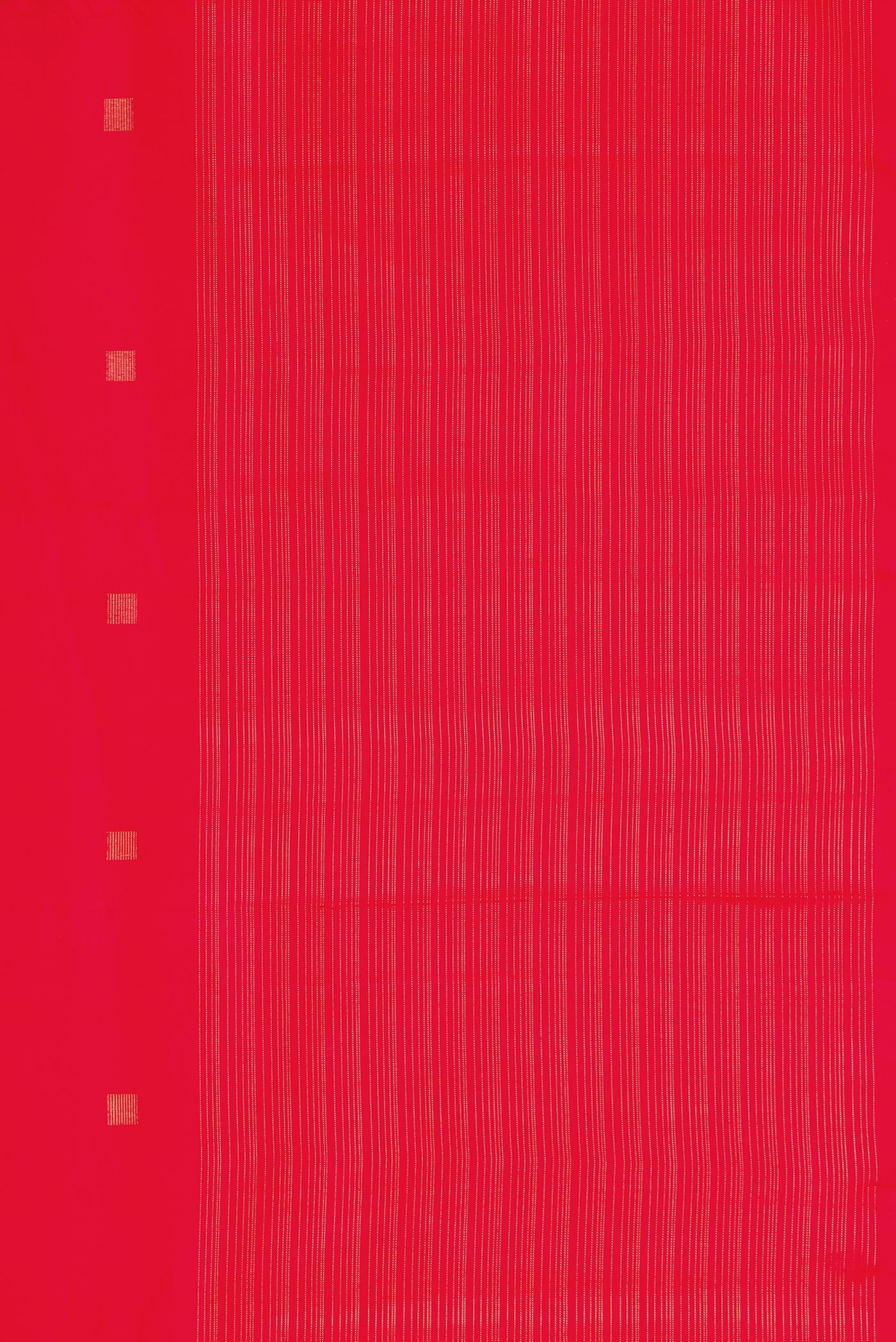 Border image of Pure Silk Pure Zari Red Dual Tone Kanchipuram Saree with Zari Butta on the body and Without Border. 