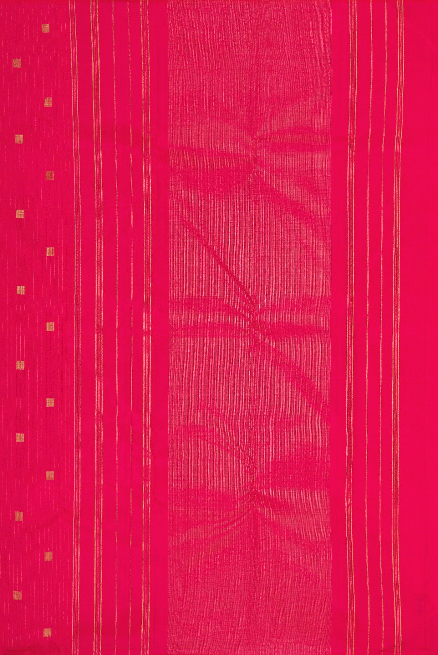 Close up image of the pallu of Pure Silk Pure Zari Pink Dual Tone Kanchipuram Saree with Zari Butta on the body and Without Border. 