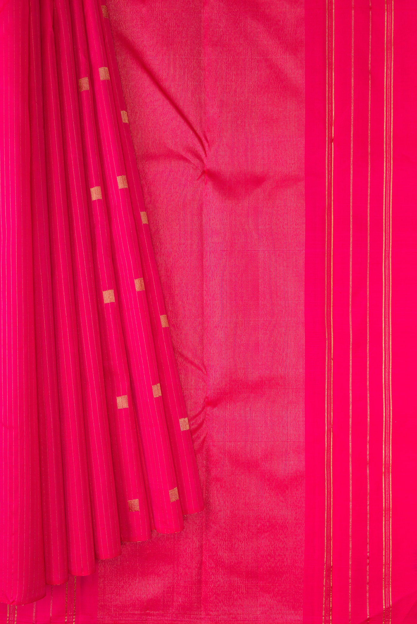 Pleats and pallu of Pure Silk Pure Zari Pink Dual Tone Kanchipuram Saree with Zari Butta on the body and Without Border. 