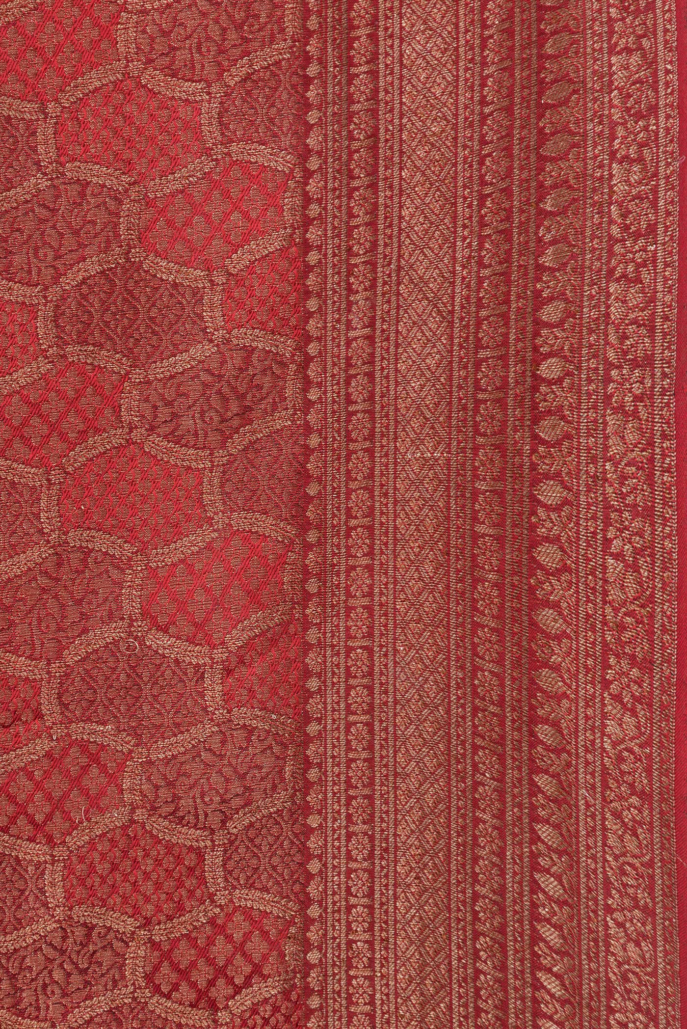 Border image of Maroon Dual Tone Mysore Georgette Saree with Zari Brocade on the body and Zari Border. 