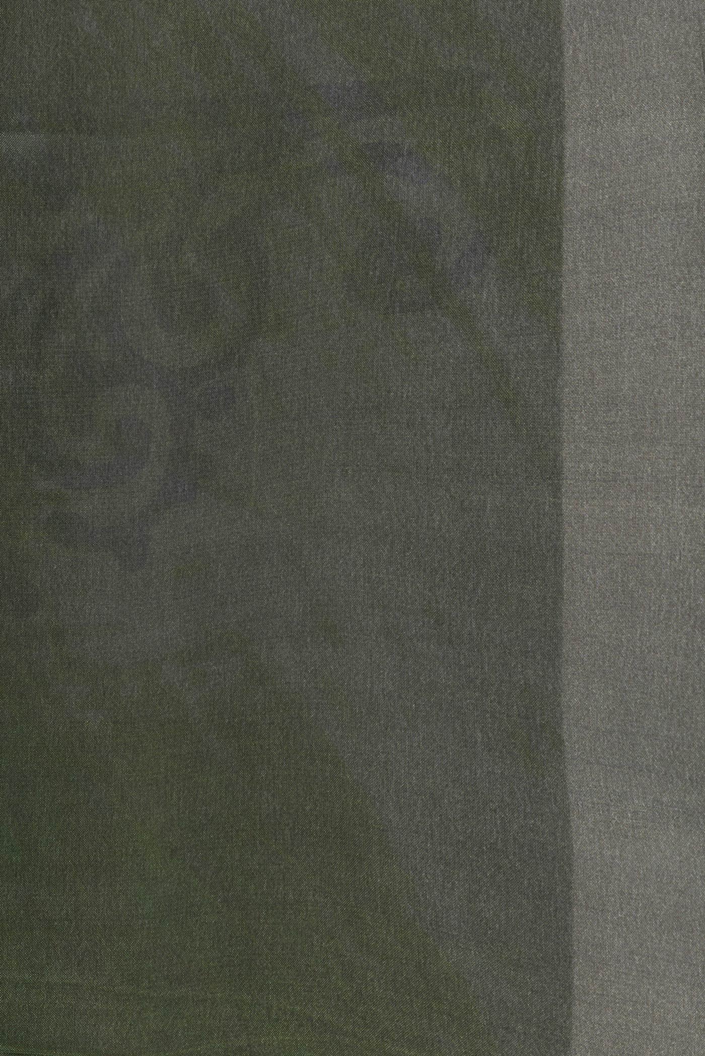 Border image of Mehandi Green Dual Tone Mysore Crepe Saree with Printed design on the body and Plain Border. 