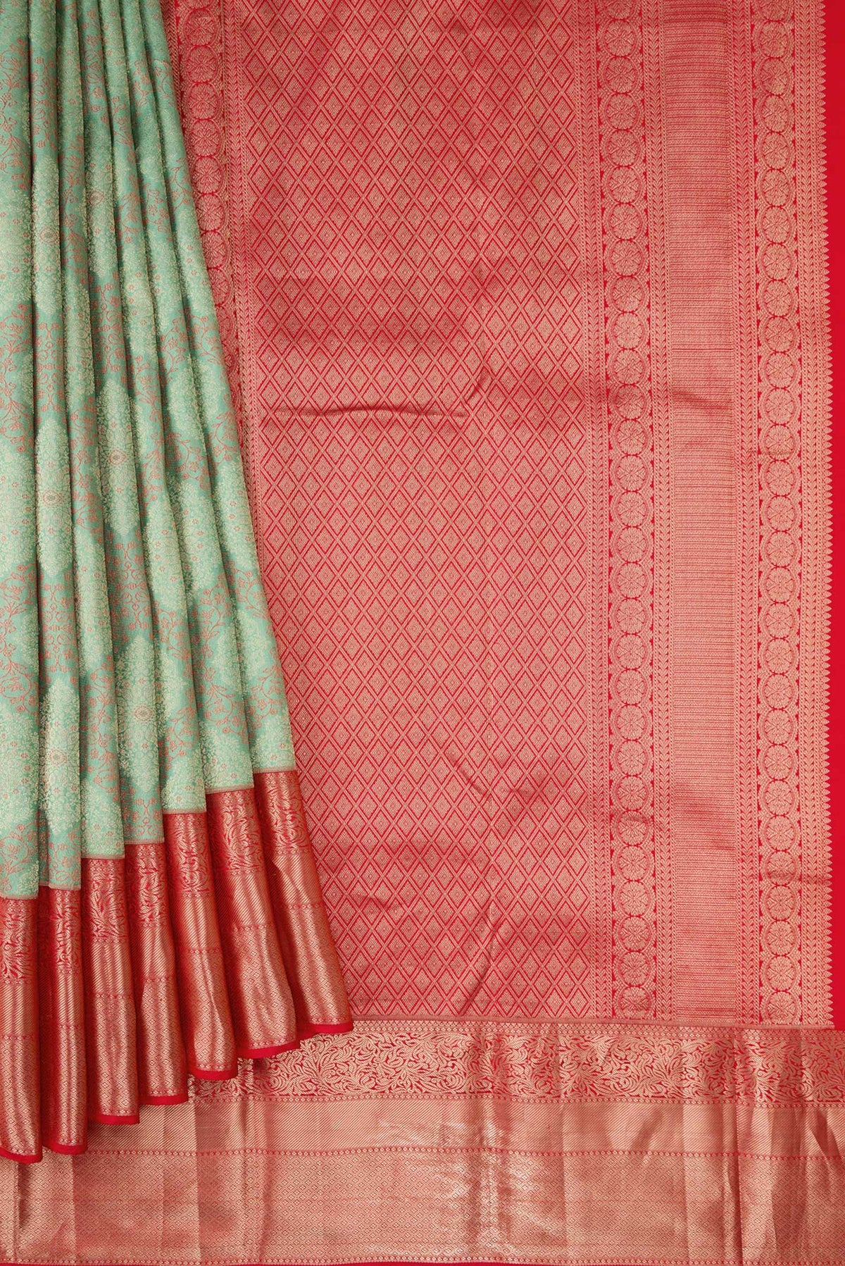 Pleats and pallu of Light Green Dual Tone Kanjivaram Silk Saree with Zari Brocade on the body and Zari Border. 