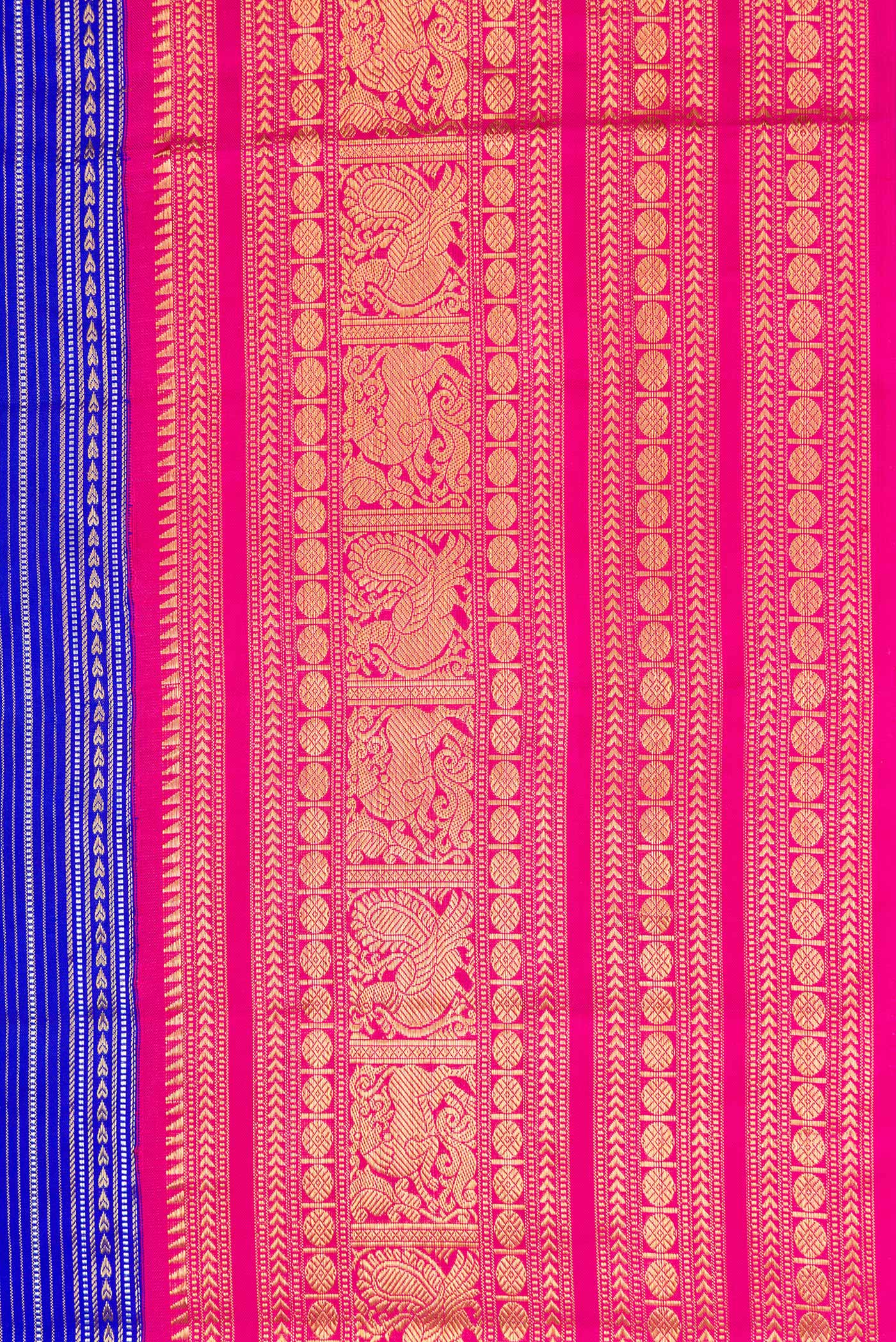 Border image of Pure Silk Pure Zari Royal Blue Dual Tone Kanchipuram Saree with Stripes on the body and Zari Border. 