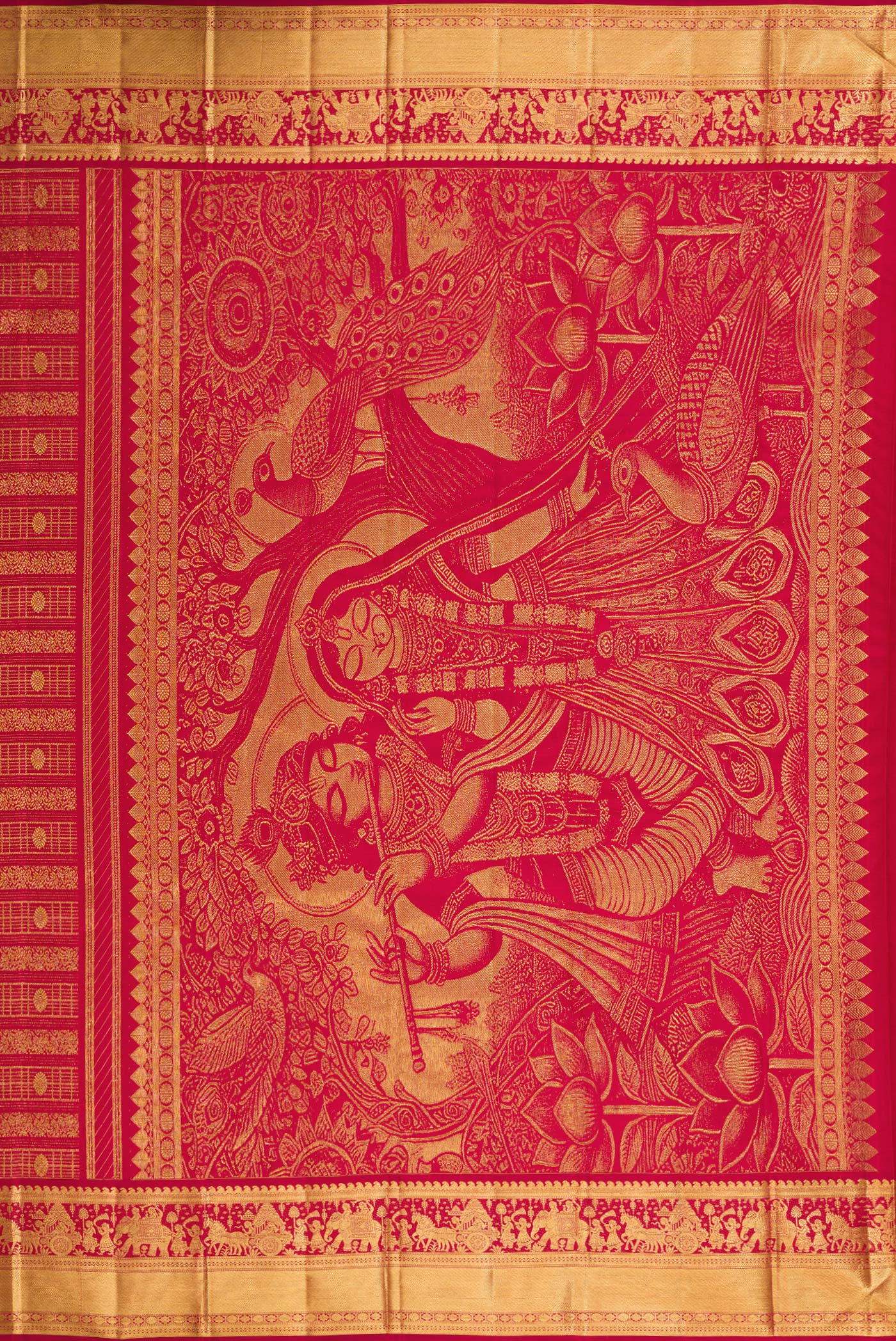 Close up image of the pallu of Pure Silk Pure Zari Maroon Dual Tone Kanchipuram Saree with Zari Brocade on the body and Zari Border. 
