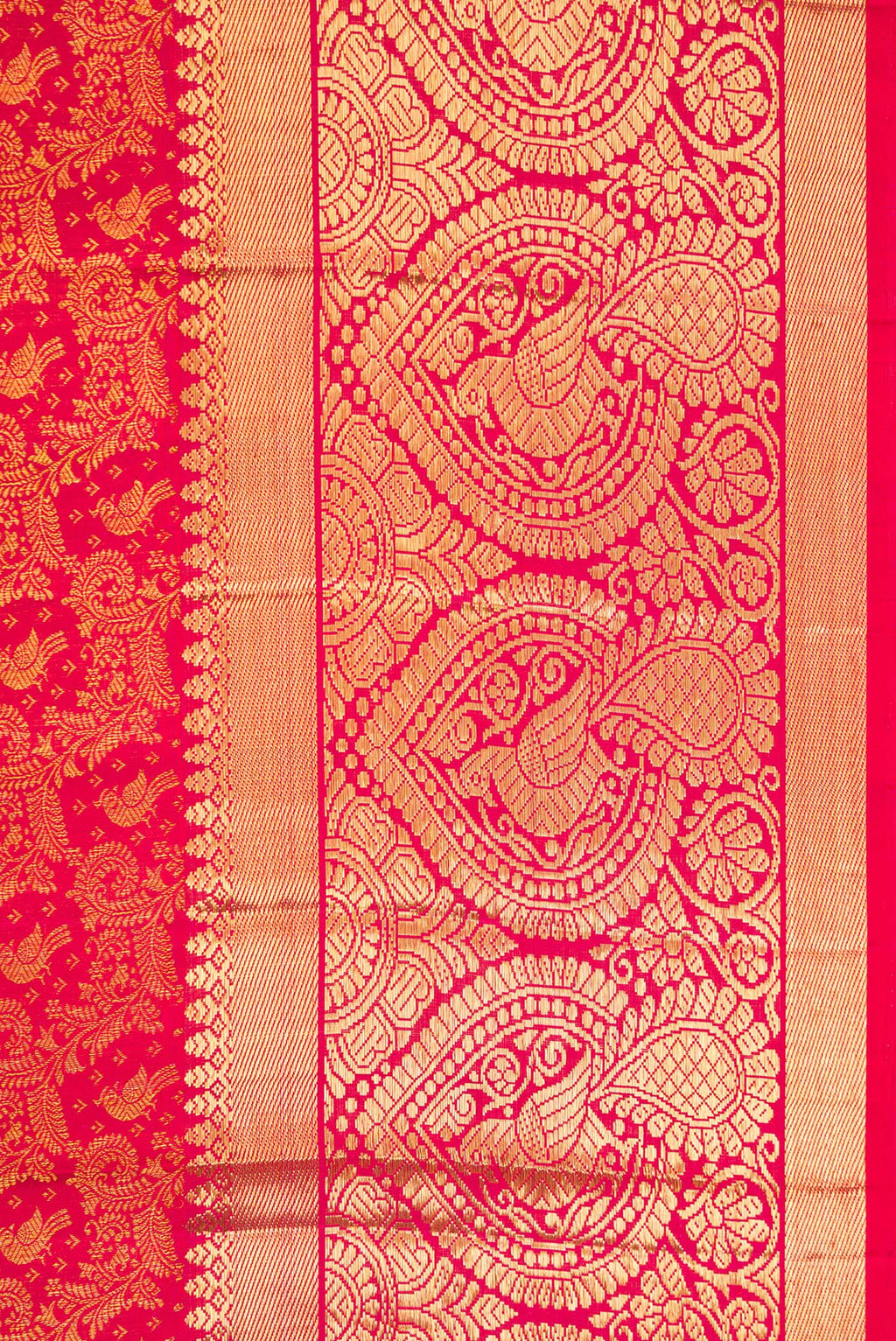 Border image of Pink Dual Tone Kanchipuram Silk Saree with Zari Brocade on the body and Zari Border. 
