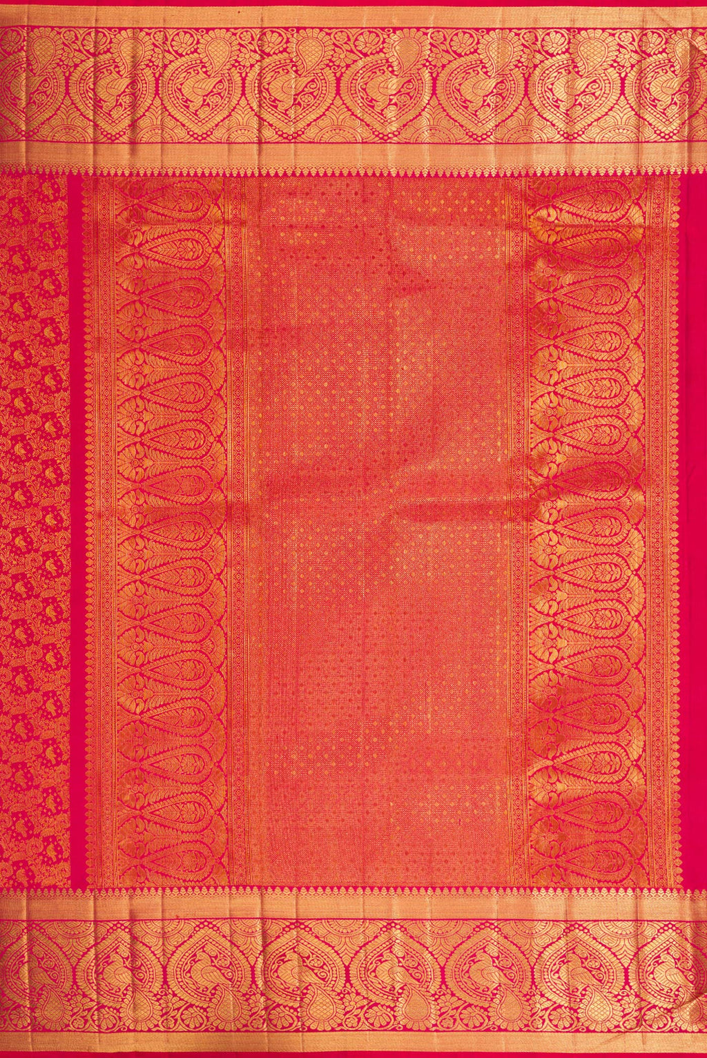 Close up image of the pallu of Pink Dual Tone Kanchipuram Silk Saree with Zari Brocade on the body and Zari Border. 