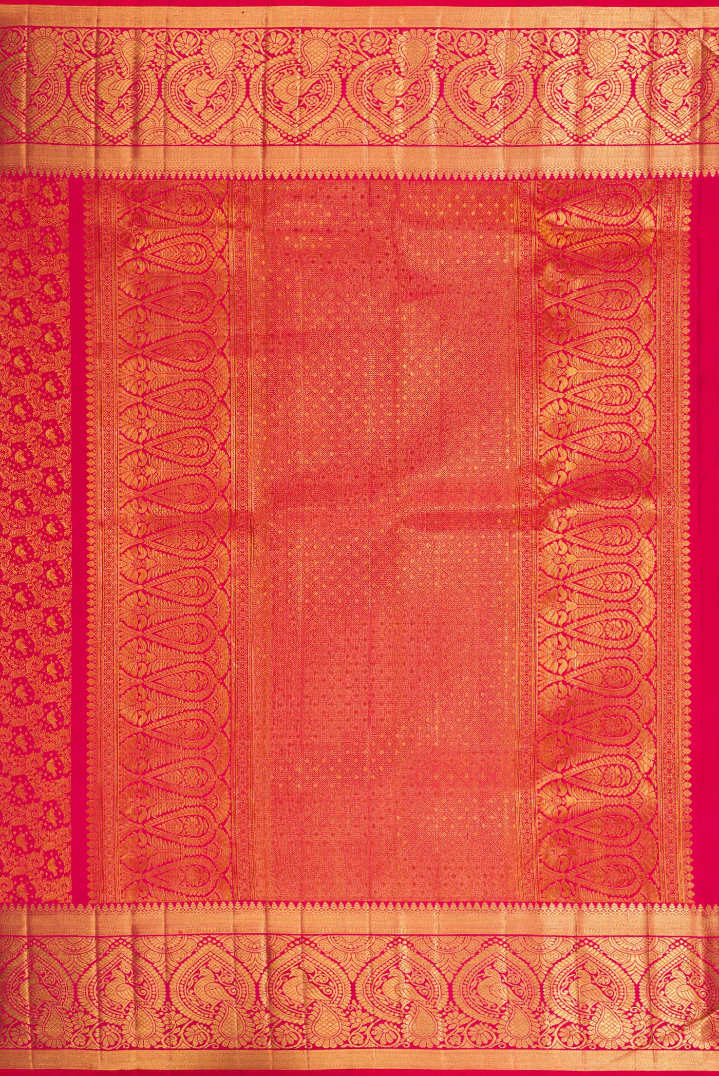 Close up image of the pallu of Pink Dual Tone Kanchipuram Silk Saree with Zari Brocade on the body and Zari Border. 