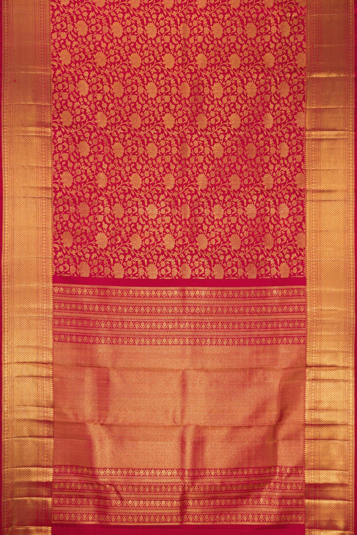 Flat view of Maroon Dual Tone Kanchipuram Silk Saree with Zari Brocade on the body and Zari Border. 