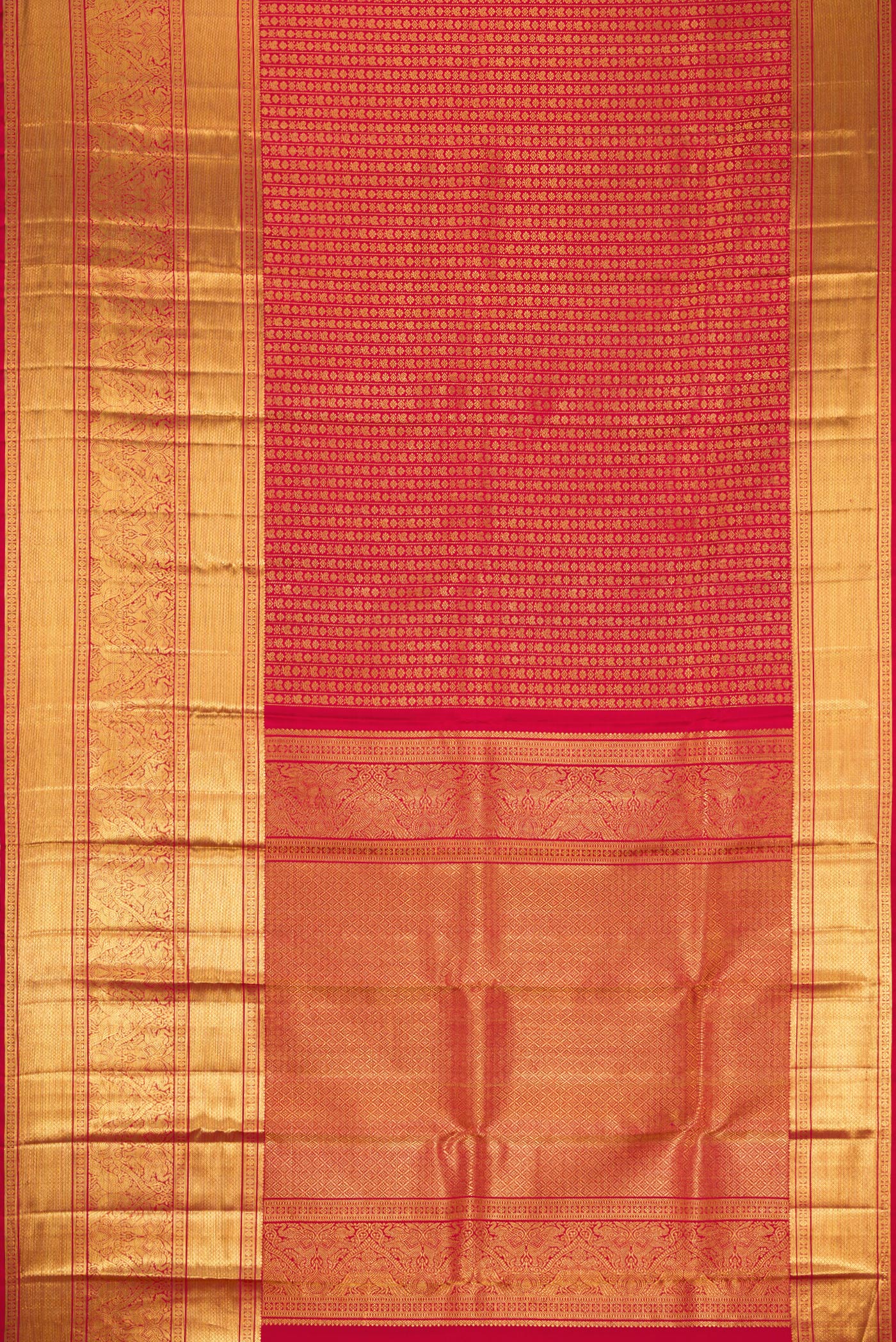 Flat view of Maroon Dual Tone Kanchipuram Silk Saree with Zari Brocade on the body and Zari Border. 