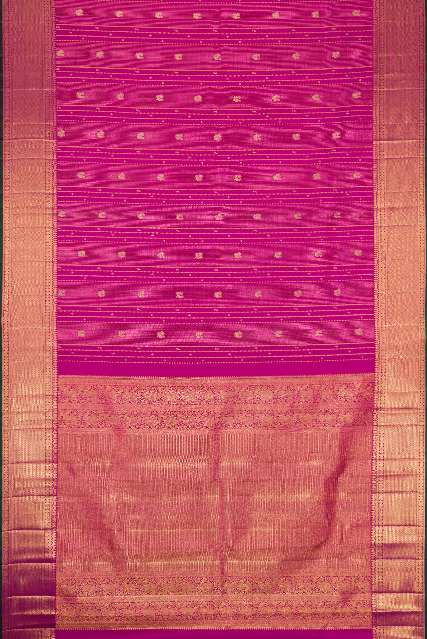 Flat view of Magenta Dual Tone Kanchipuram Silk Saree with Zari Brocade on the body and Zari Border. 