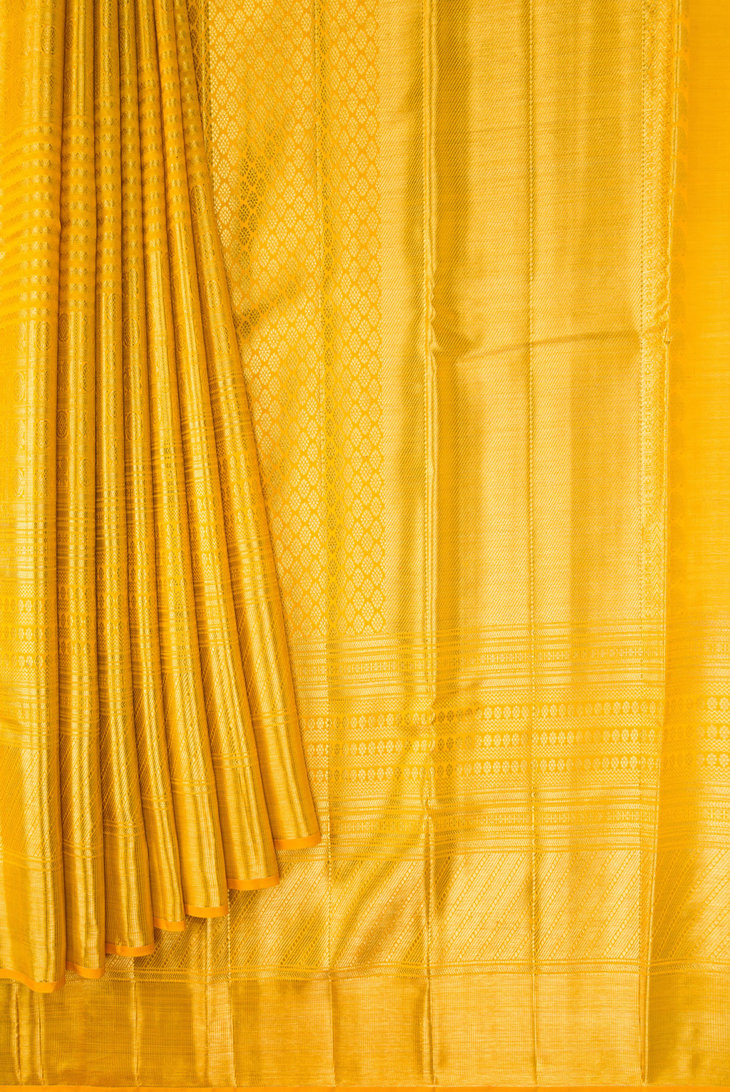 Pleats and pallu of Yellow Dual Tone Kanjivaram Silk Saree with Zari Brocade on the body and Zari Border. 
