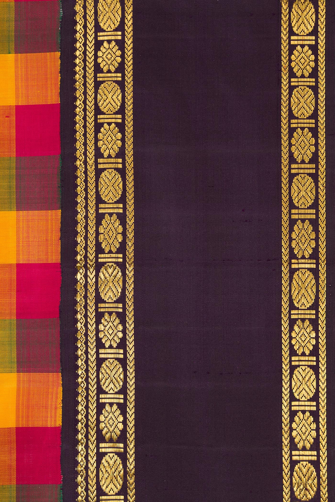 Border image of Pure Silk Pure Zari Green, Yelloe and Maroon Color Kanjivaram Saree with Checked design on the body and Zari Border. 