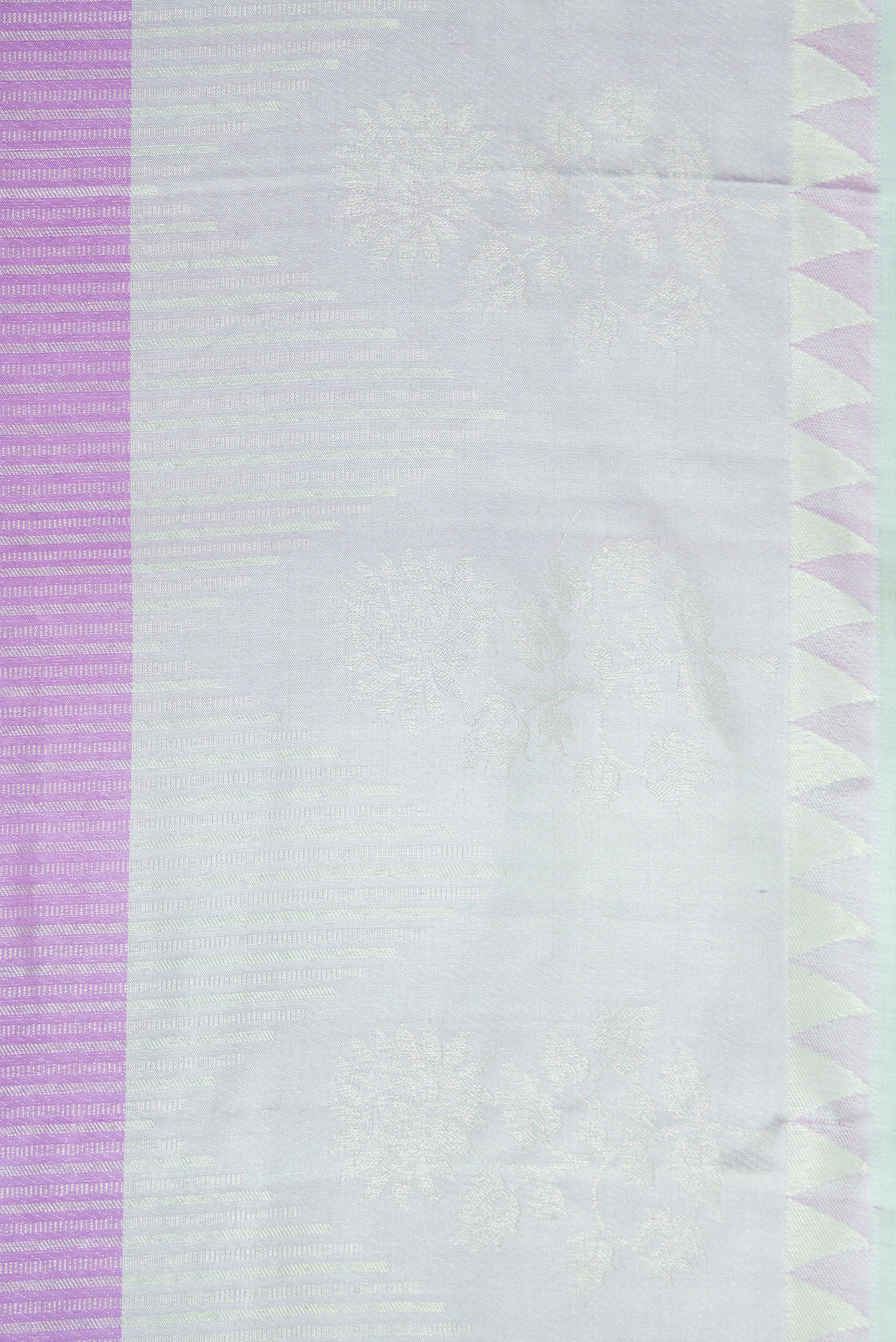 Border image of Lavender Dual Tone Kanjivaram Silk Saree with Stripes on the body and Zari Border. 