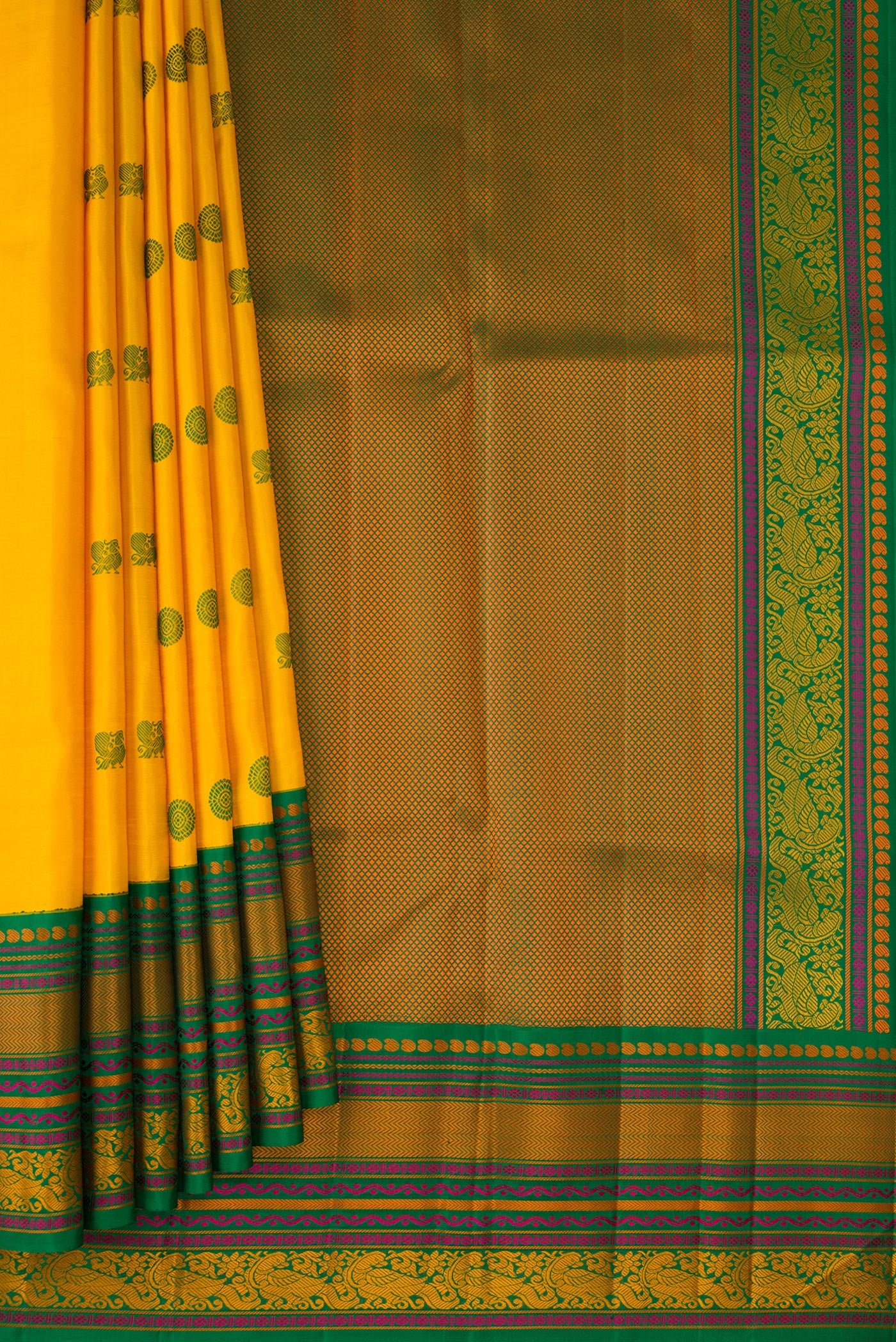 Pleats and pallu of Yellow Dual Tone Kanjivaram Silk Saree with Thread Butta on the body and Fancy Border. 
