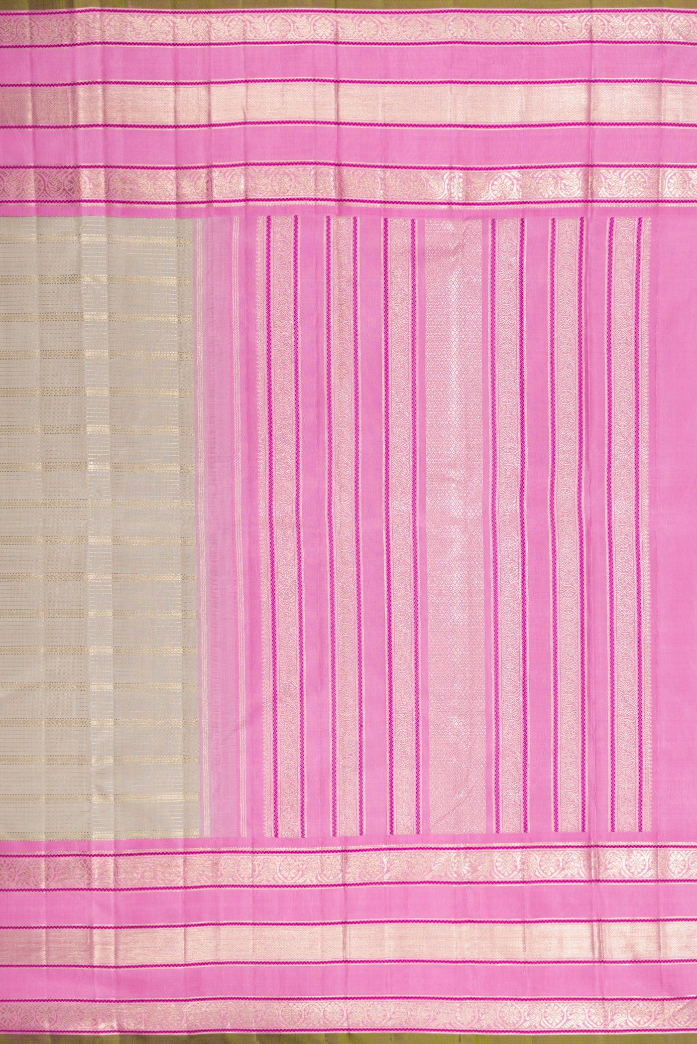 Close up image of the pallu of Grey Dual Tone Kanchipuram Silk Saree with Zari Brocade on the body and Zari Border. 