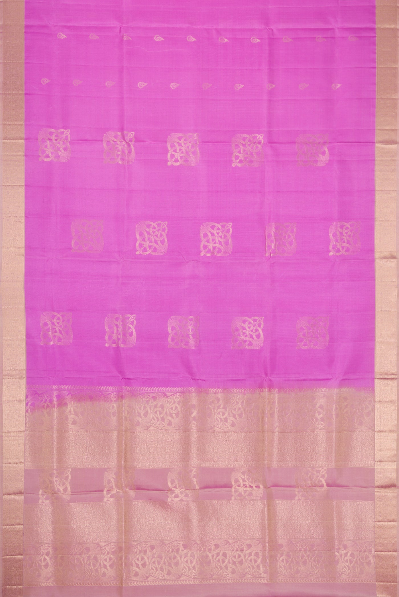 Flat view of Lavender Dual Tone Soft Silk Saree with Zari Butta on the body and Zari Border. 
