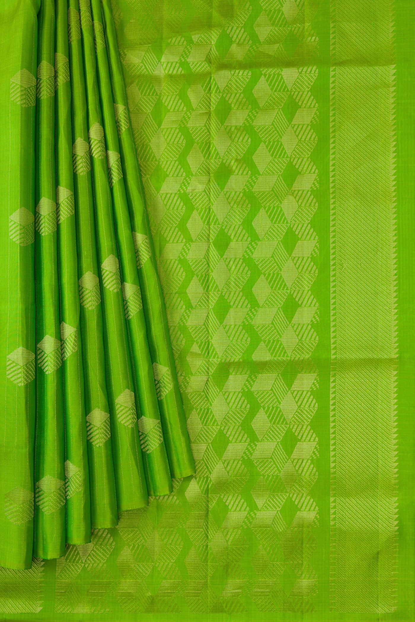 Pleats and pallu of Parrot Green Dual Tone Kanjivaram Silk Saree with Stripes on the body and Without Border. 