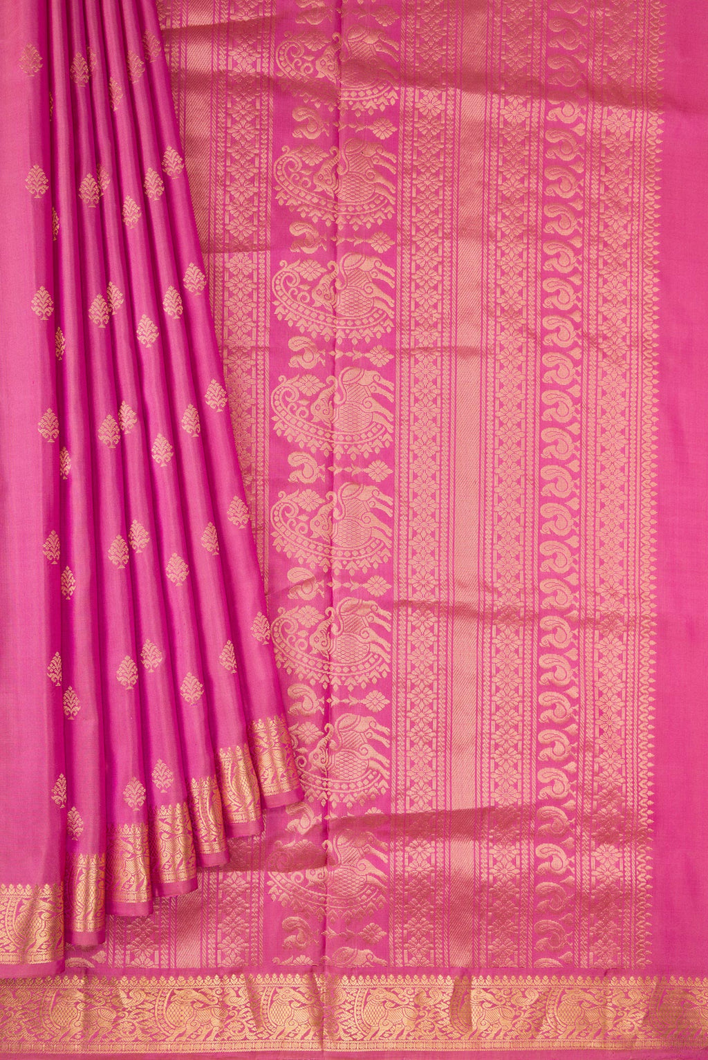 Pleats and pallu of Pink Dual Tone Soft Silk Saree with Zari Butta on the body and Zari Border. 