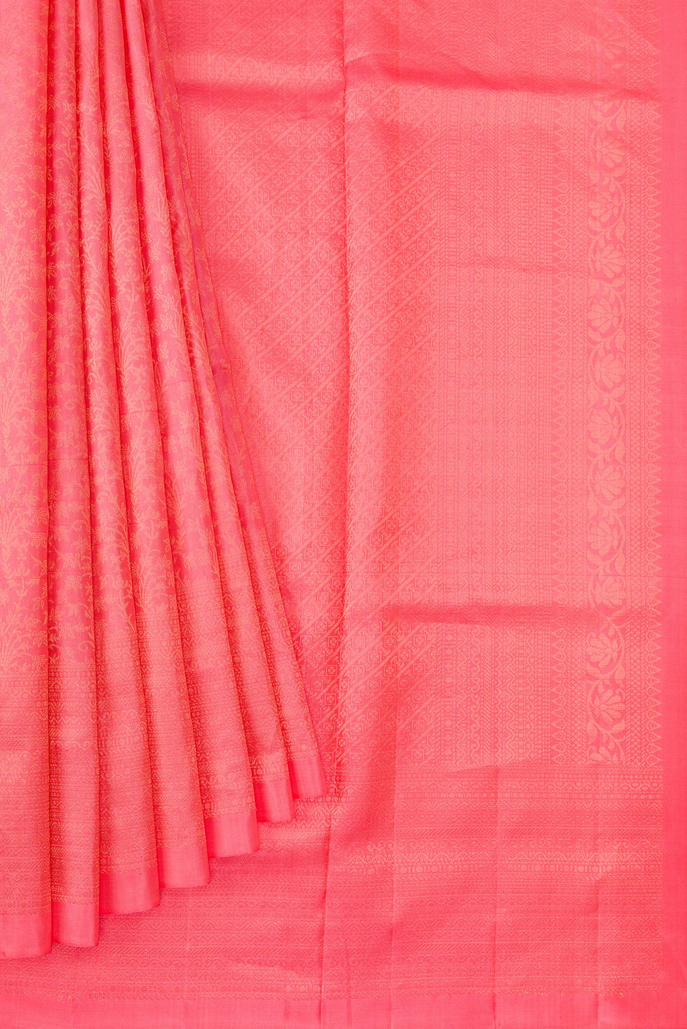 Pleats and pallu of Pink Dual Tone Soft Silk Saree with Zari Brocade on the body and Zari Border. 