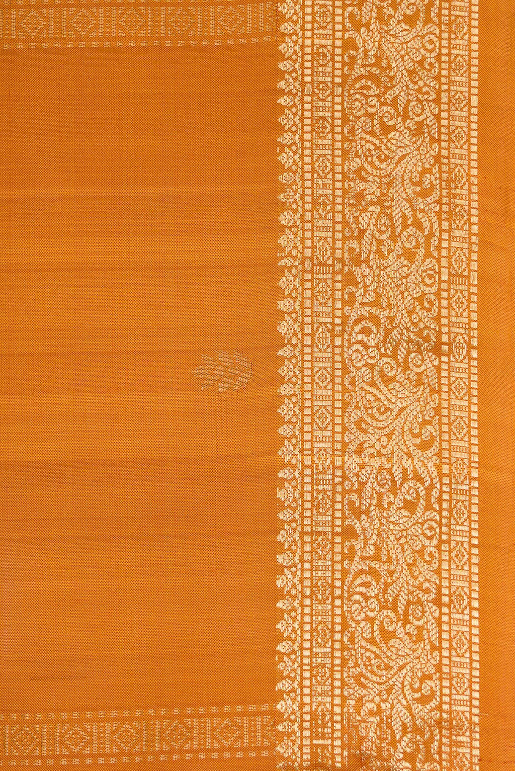 Border image of Mustard Dual Tone Soft Silk Saree with Zari Butta on the body and Zari Border. 