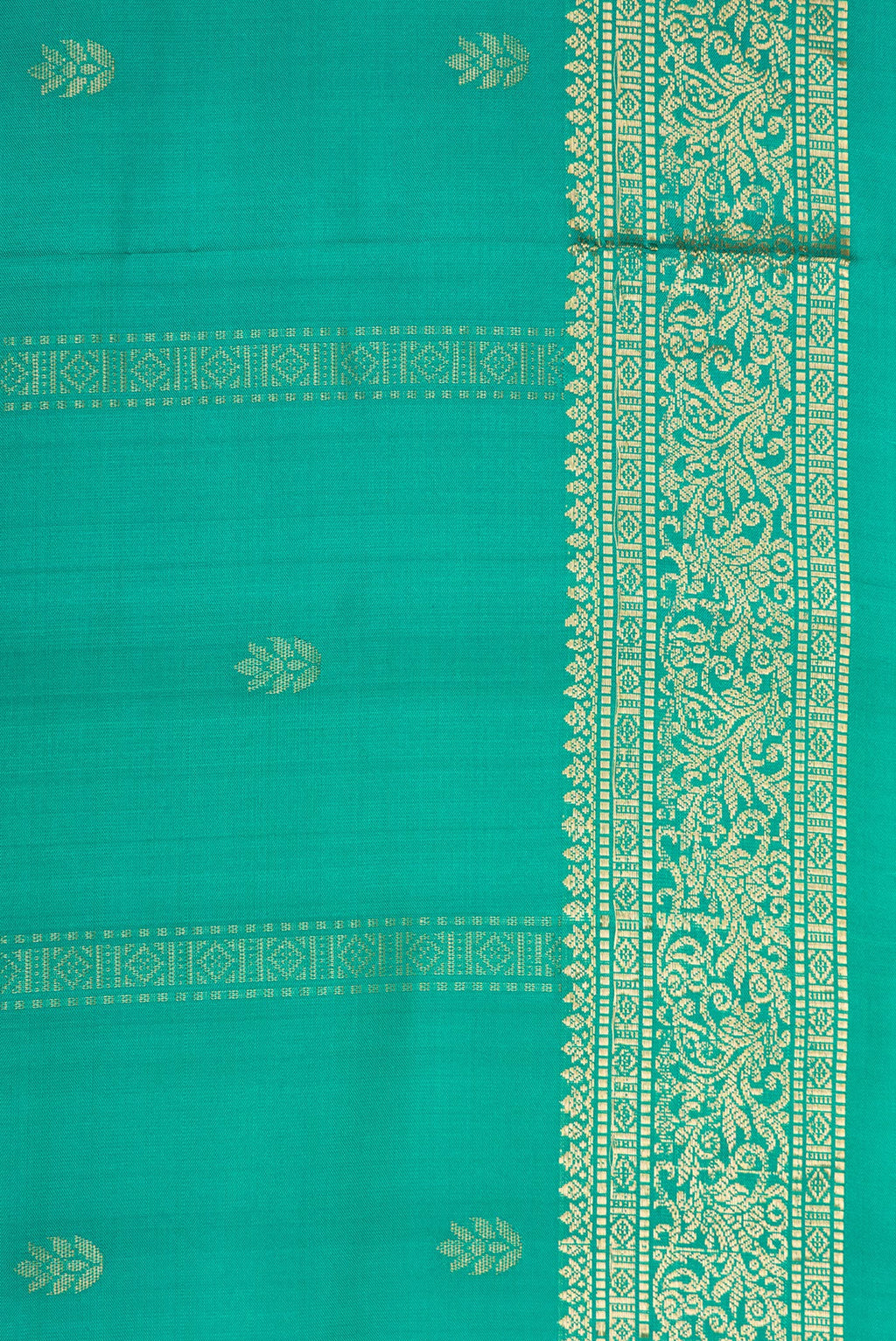 Border image of Green Dual Tone Soft Silk Saree with Zari Butta on the body and Zari Border. 