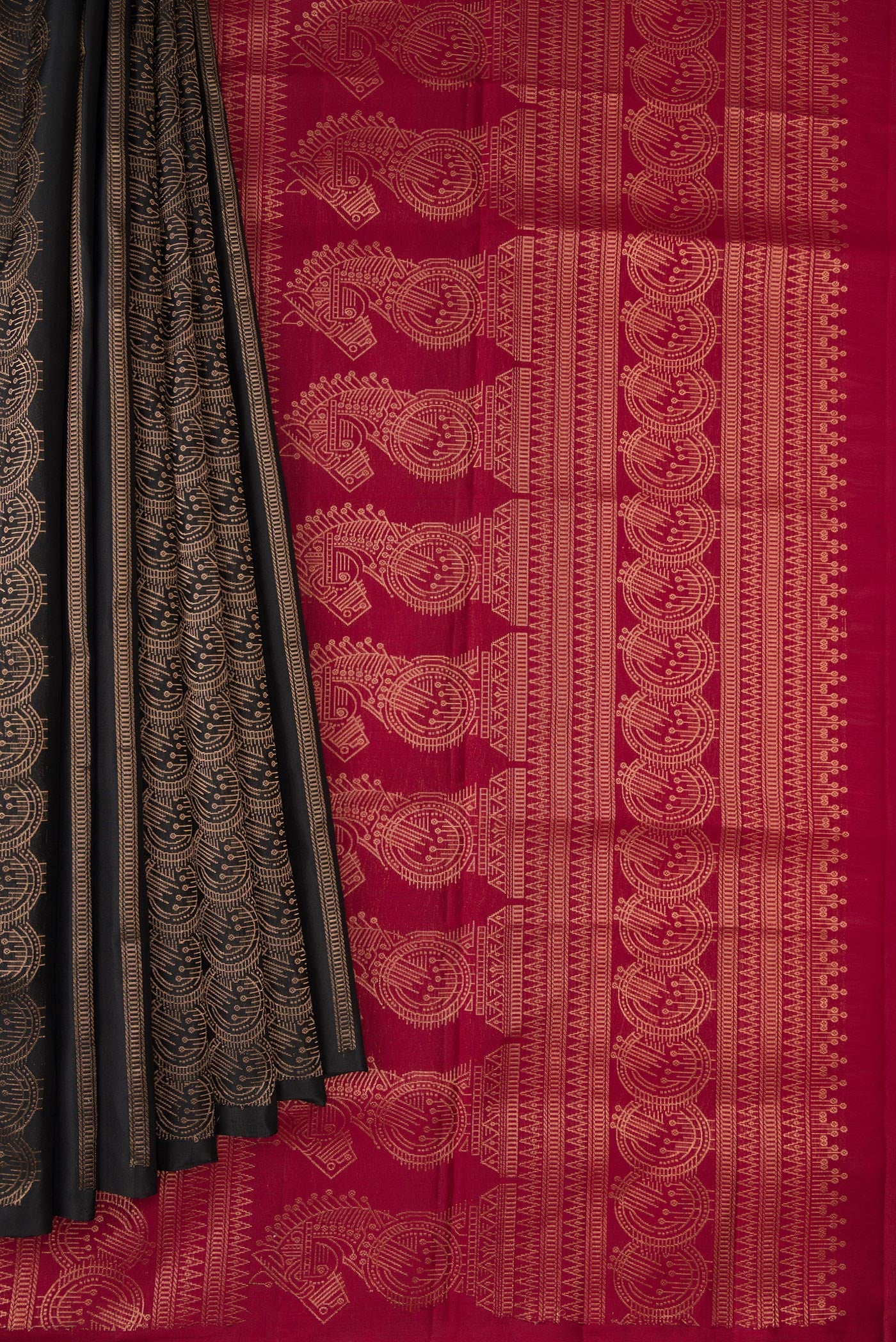 Pleats and pallu of Black Dual Tone Soft Silk Saree with Stripes on the body and Without Border. 