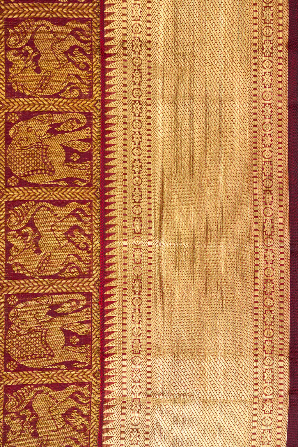 Border image of Maroon Dual Tone Kanchipuram Silk Saree with Zari Brocade on the body and Zari Border. 