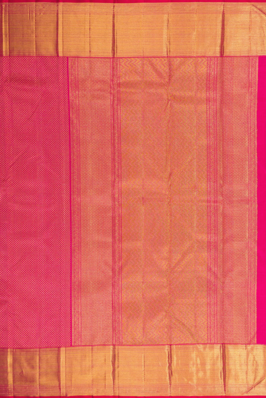 Close up image of the pallu of Pink Dual Tone Kanchipuram Silk Saree with Zari Brocade on the body and Zari Border. 