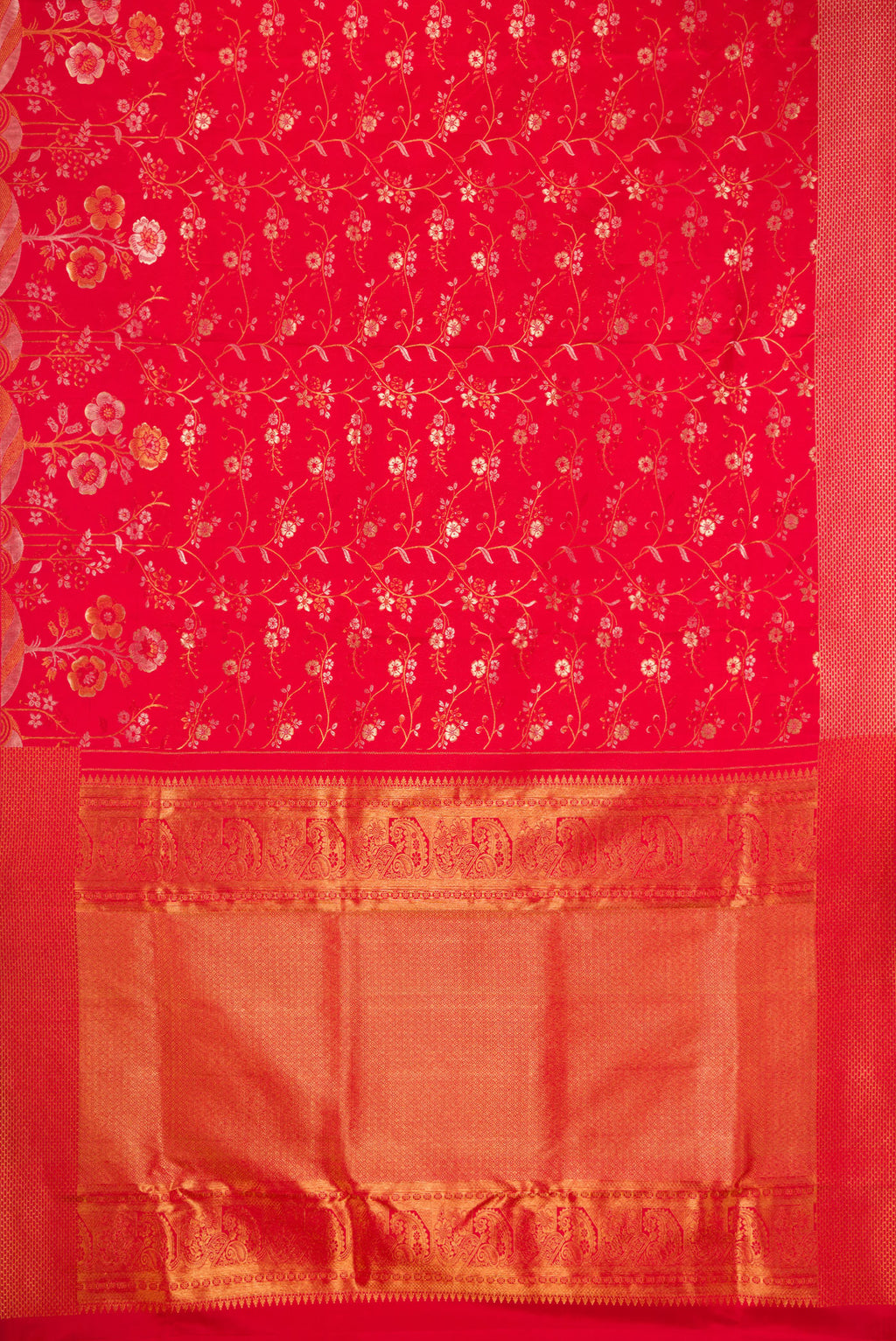 Flat view of Red Dual Tone Kanchipuram Silk Saree with Zari Brocade on the body and Fancy Border. 