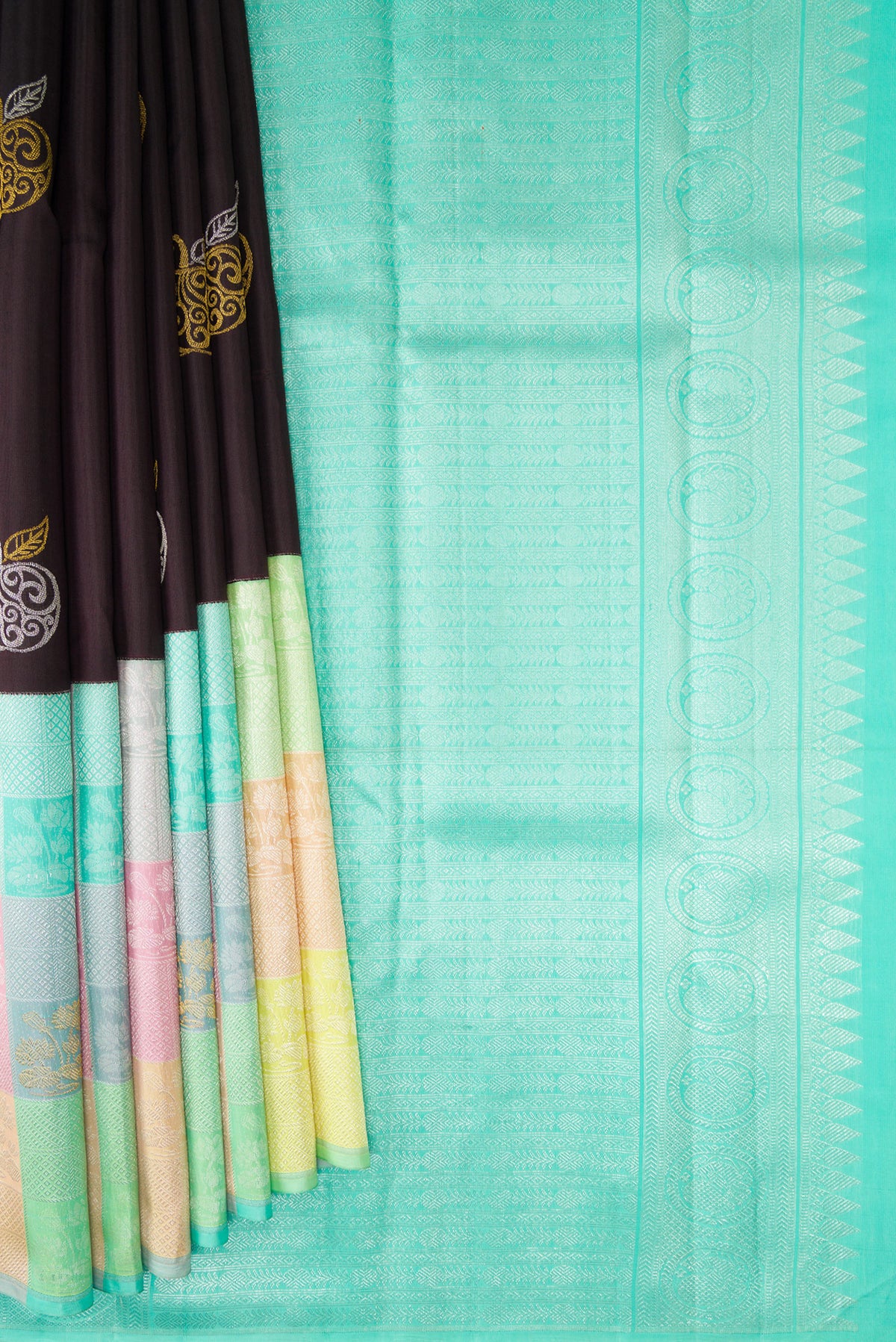 Pleats and pallu of Coffee Brown Kanchipuram Silk Saree with Checked design on the body and Fancy Border. 