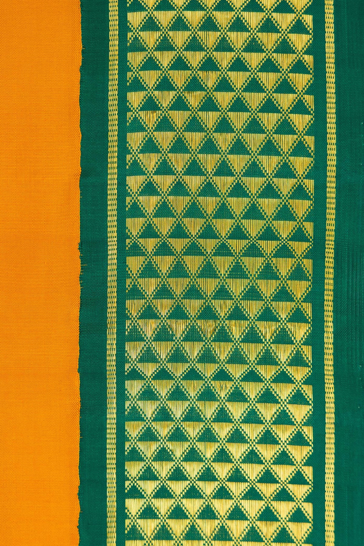 Border image of Pure Silk Pure Zari Mustard Dual Tone Kanchipuram Nine Yards Saree with Plain Body and Zari Border. 