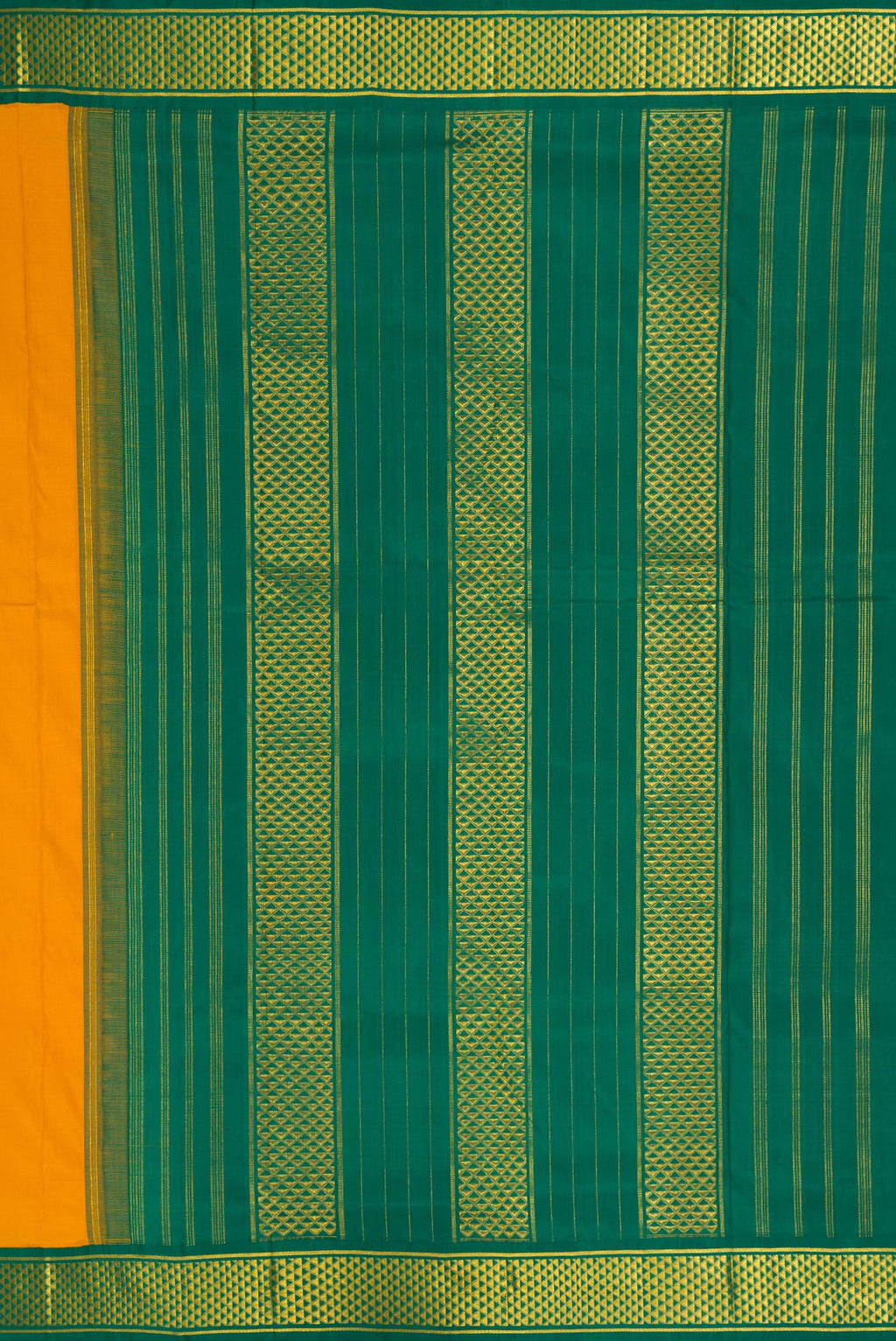 Close up image of the pallu of Pure Silk Pure Zari Mustard Dual Tone Kanchipuram Nine Yards Saree with Plain Body and Zari Border. 