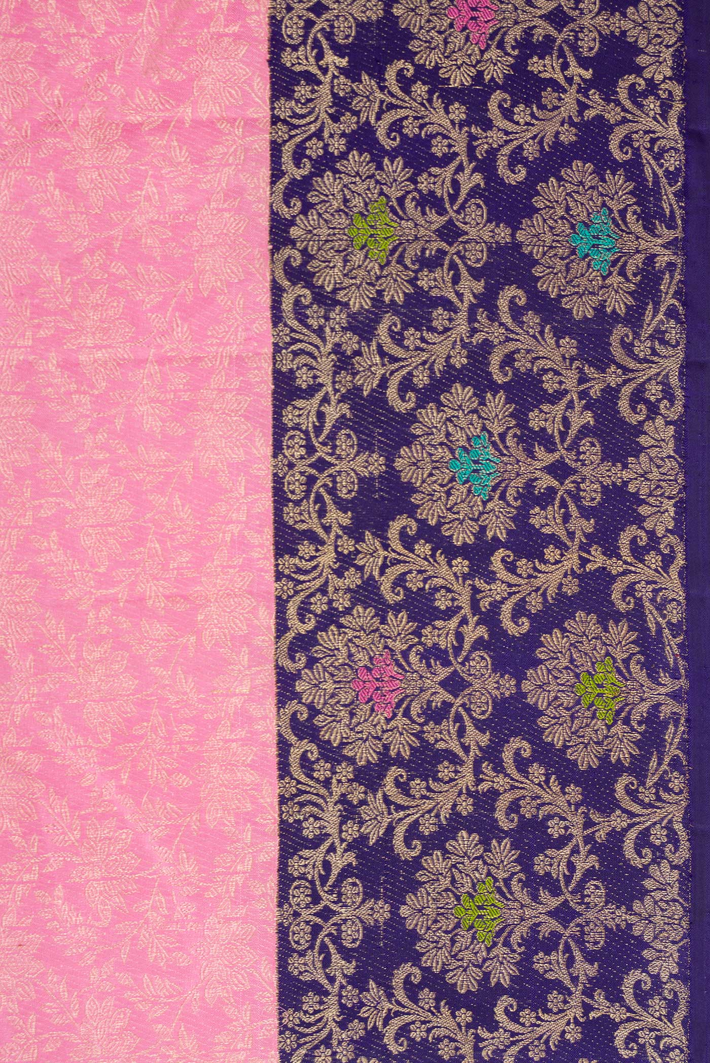 Border image of Pink Dual Tone Kanchipuram Silk Saree with Zari Brocade on the body and Zari Border. 