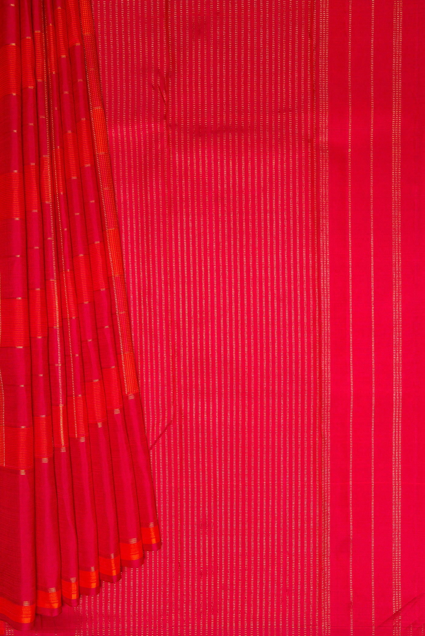 Pleats and pallu of Pure Silk Pure Zari Orange and Dark Pink Color Kanchipuram Saree with Checked design on the body and Plain Border. 