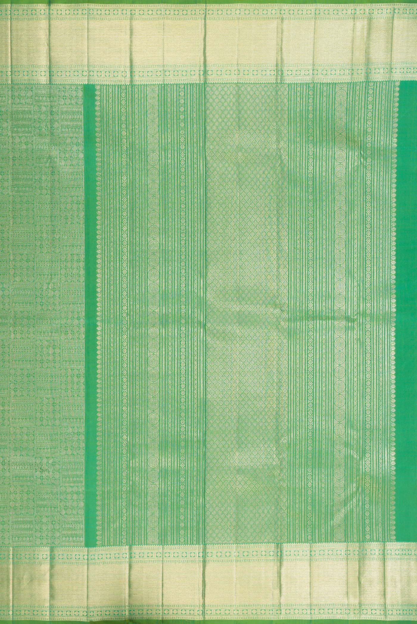 Close up image of the pallu of Green Kanchipuram Silk Saree with Zari Brocade on the body and Zari Border. 