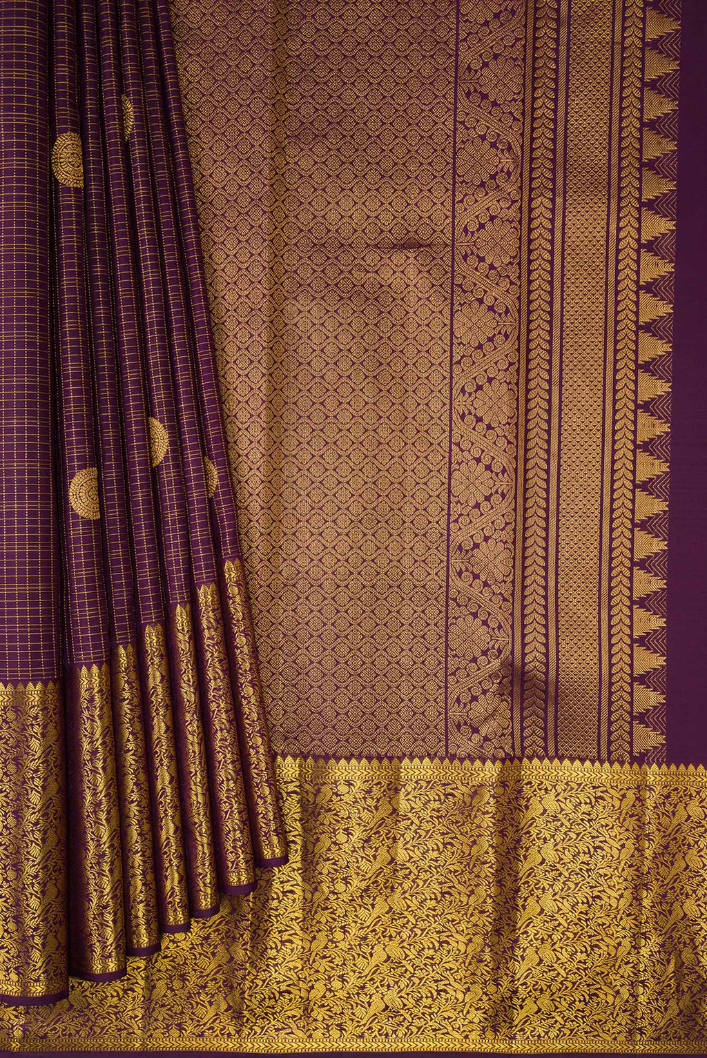 Pleats and pallu of Burgundy Dual Tone Kanjivaram Silk Saree with Stripes on the body and Zari Border. 