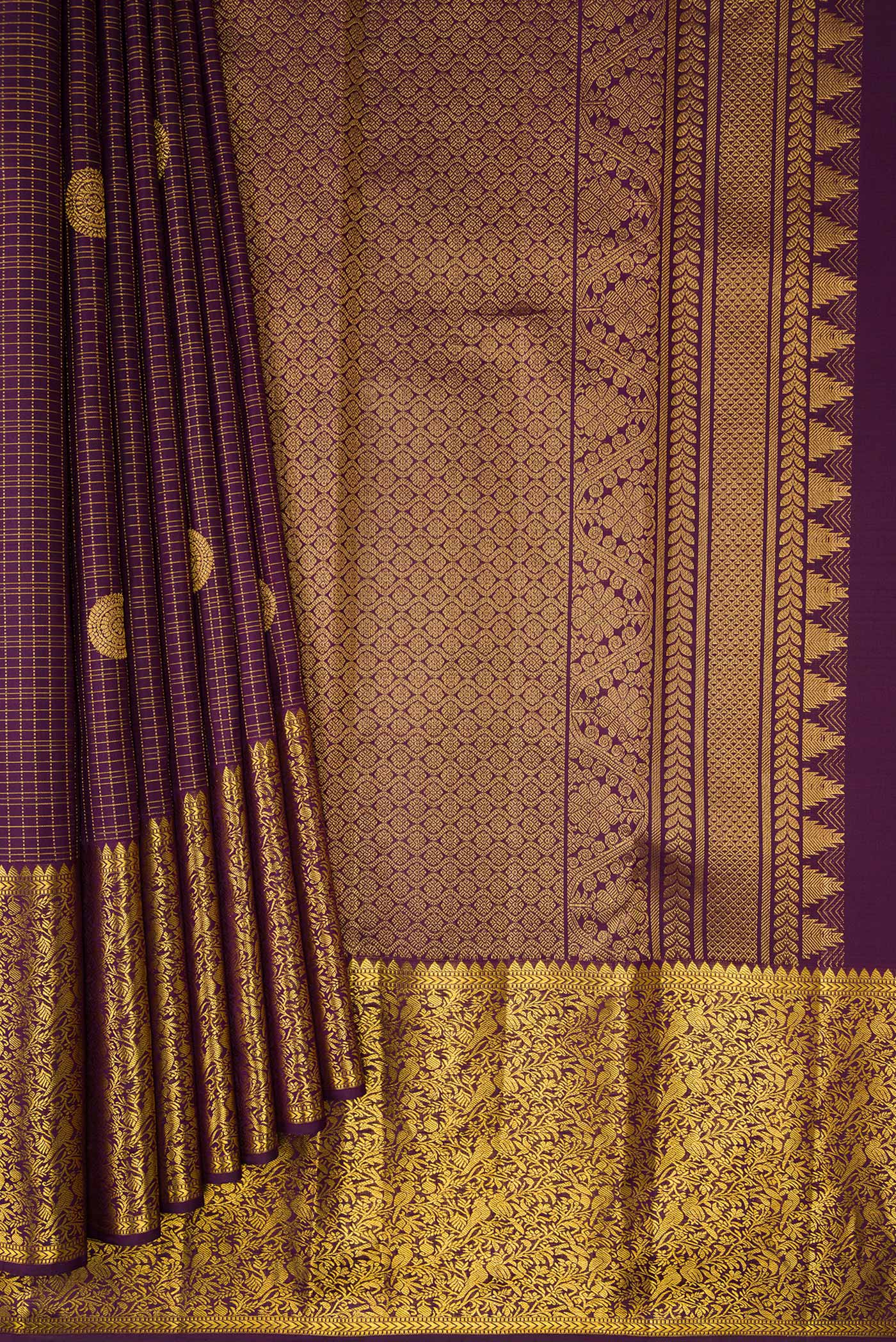 Pleats and pallu of Burgundy Dual Tone Kanjivaram Silk Saree with Stripes on the body and Zari Border. 