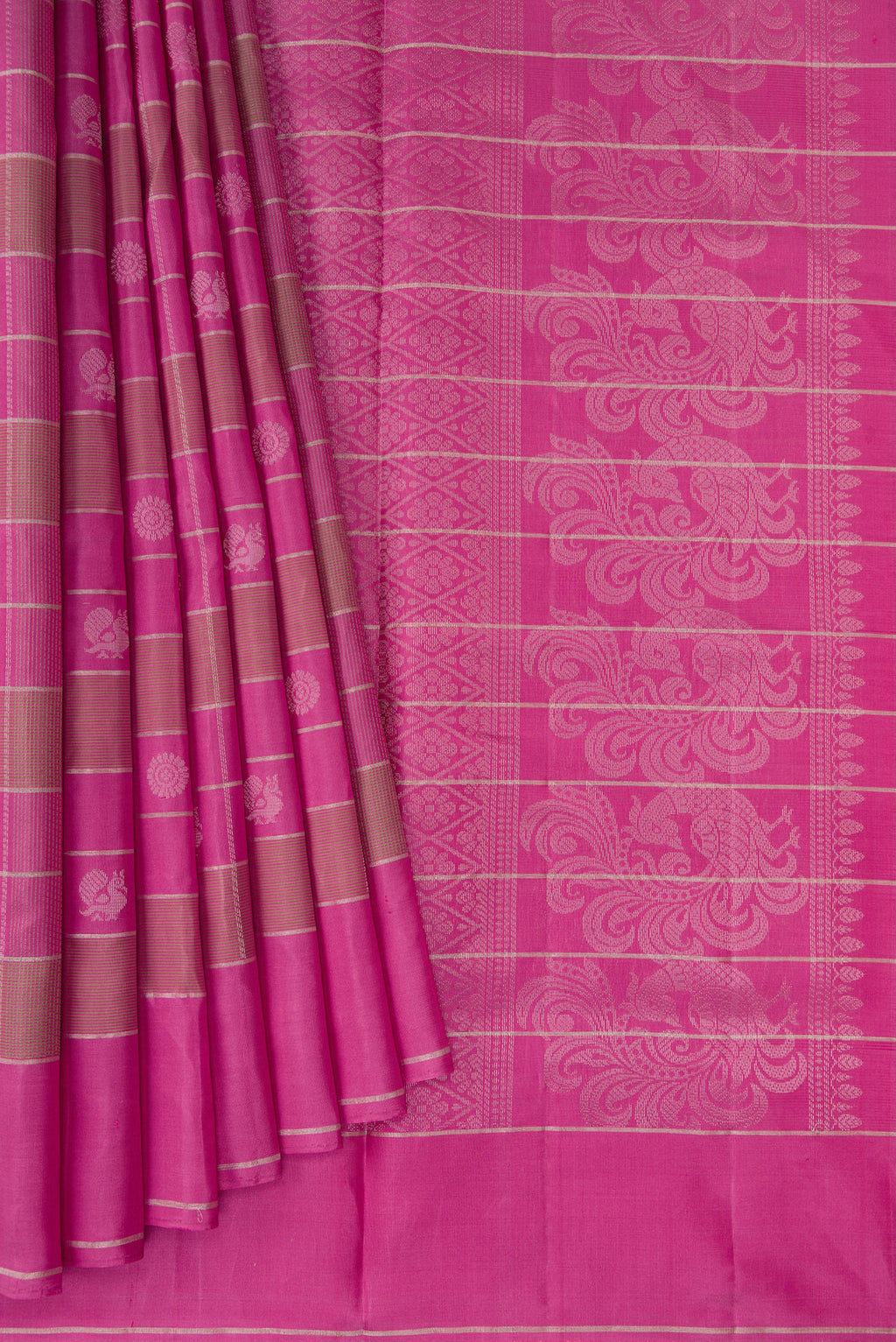 Pleats and pallu of Pink Soft Silk Saree with Checked design on the body and Plain Border. 